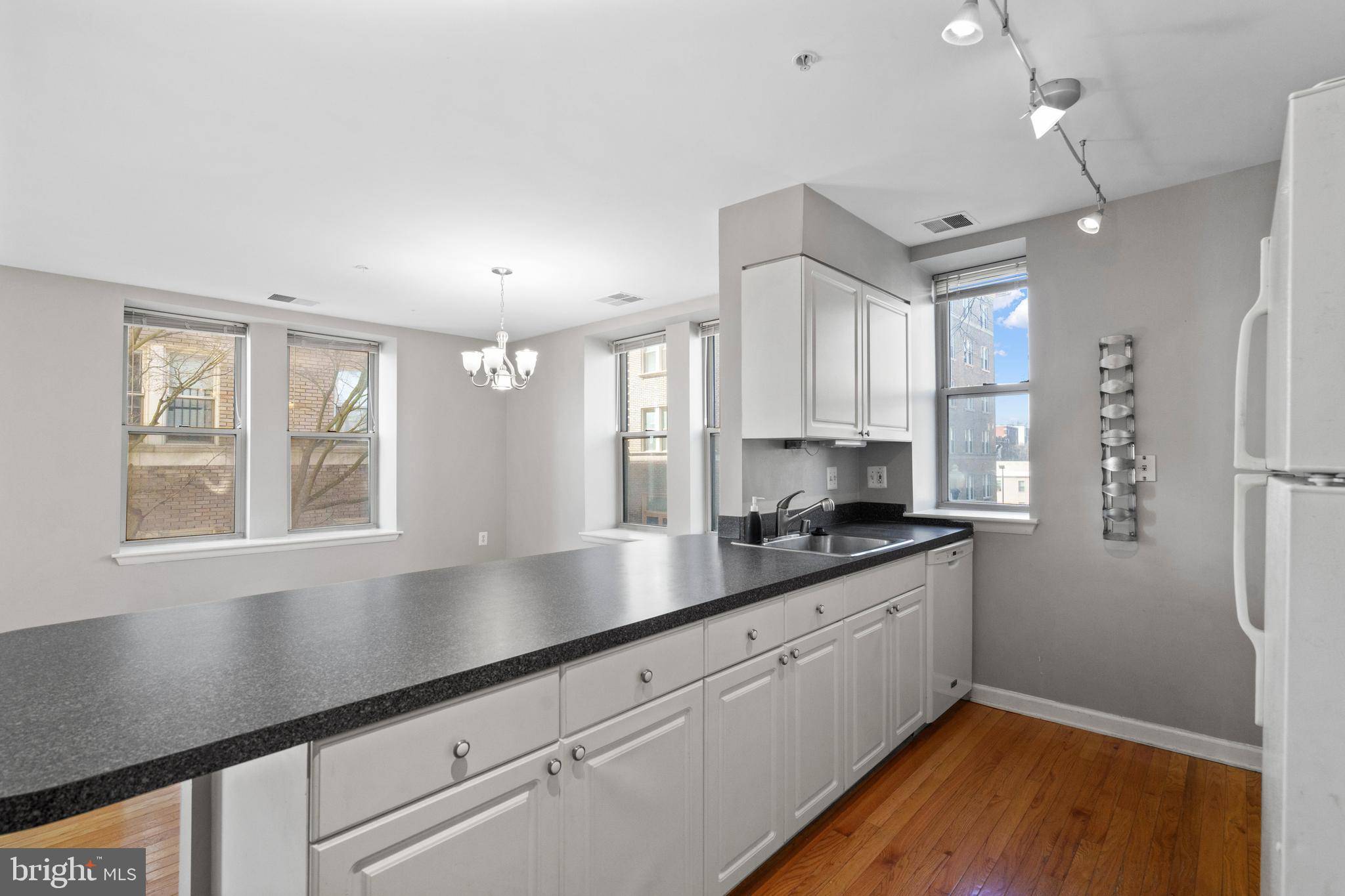 Washington, DC 20009,1308 CLIFTON ST NW #114