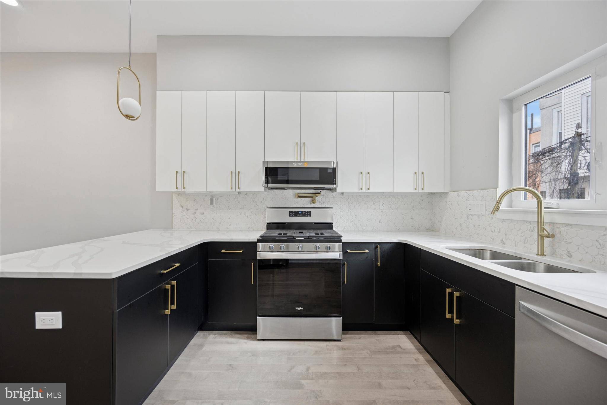 Philadelphia, PA 19148,516 PIERCE ST