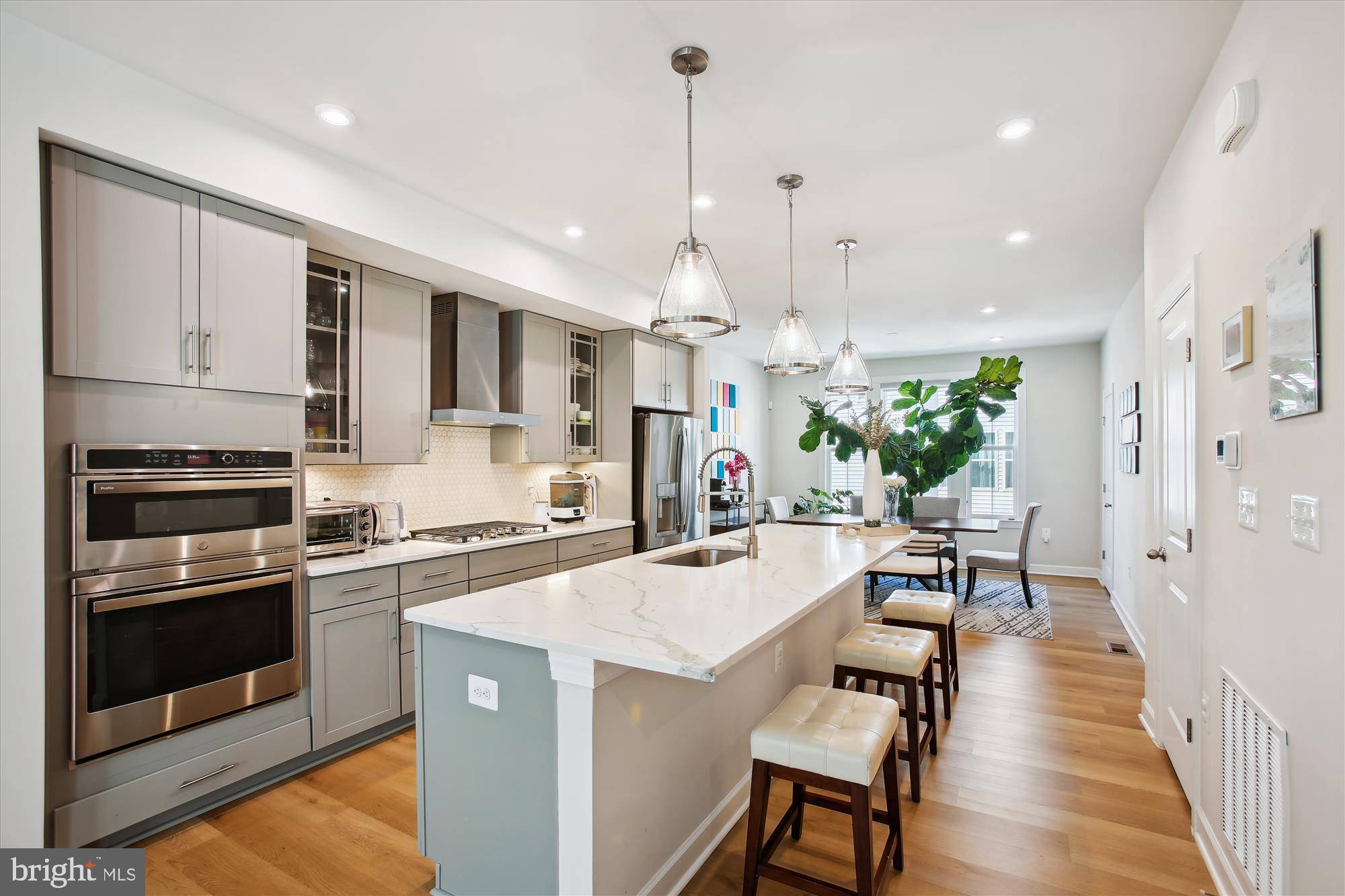 Alexandria, VA 22306,7314 MOUNTAINEER DR