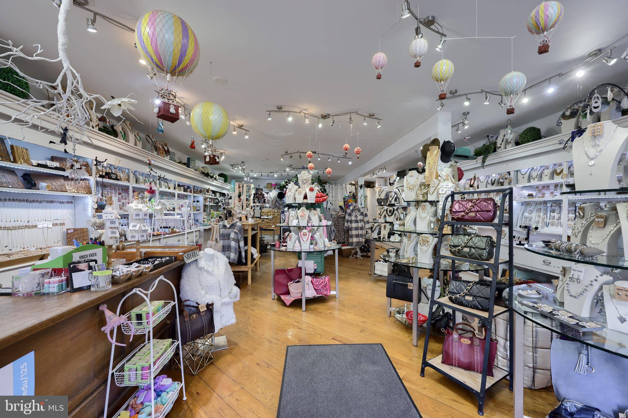 Elizabethtown, PA 17022,8 S MARKET ST