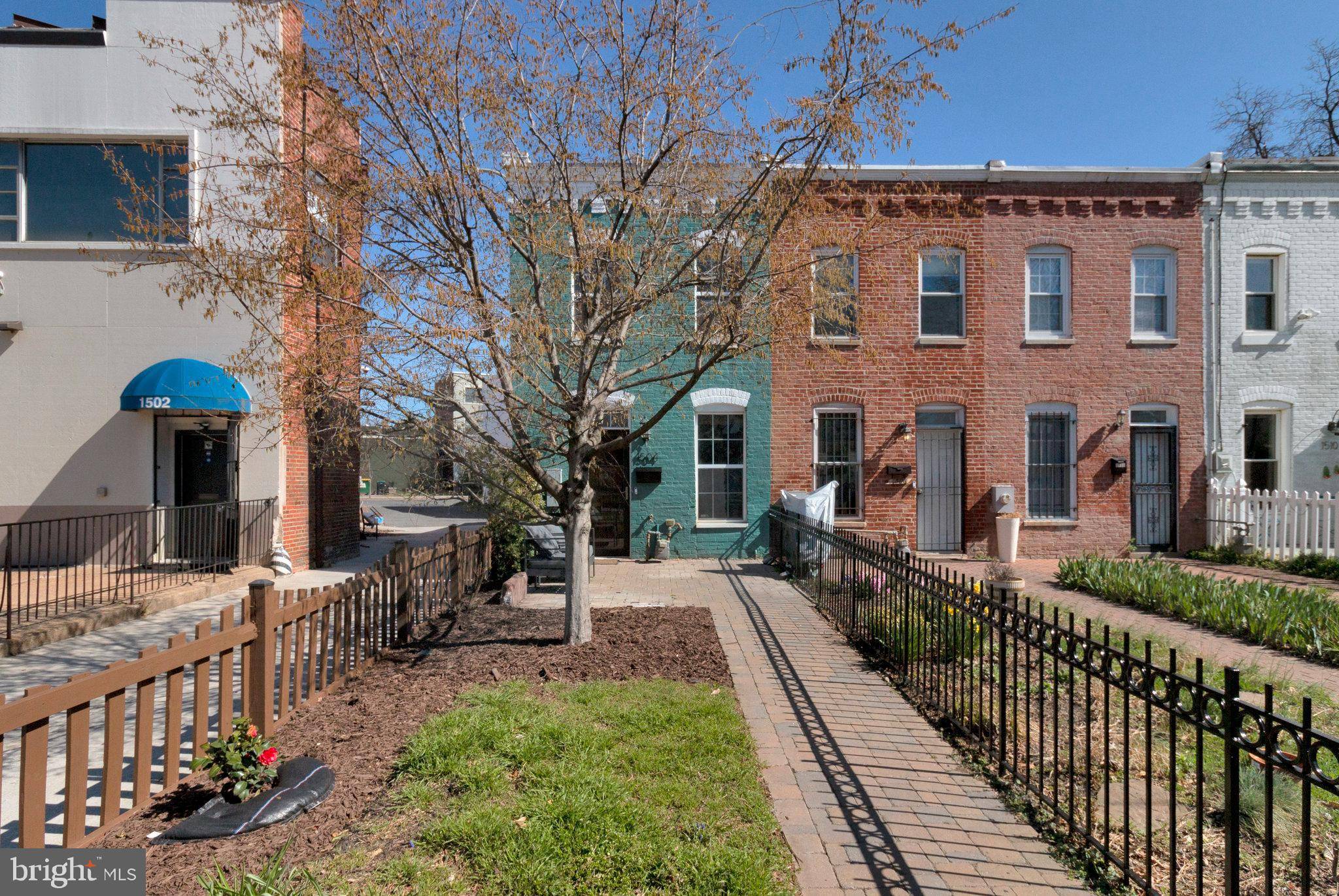Washington, DC 20003,1504 MASSACHUSETTS AVE SE