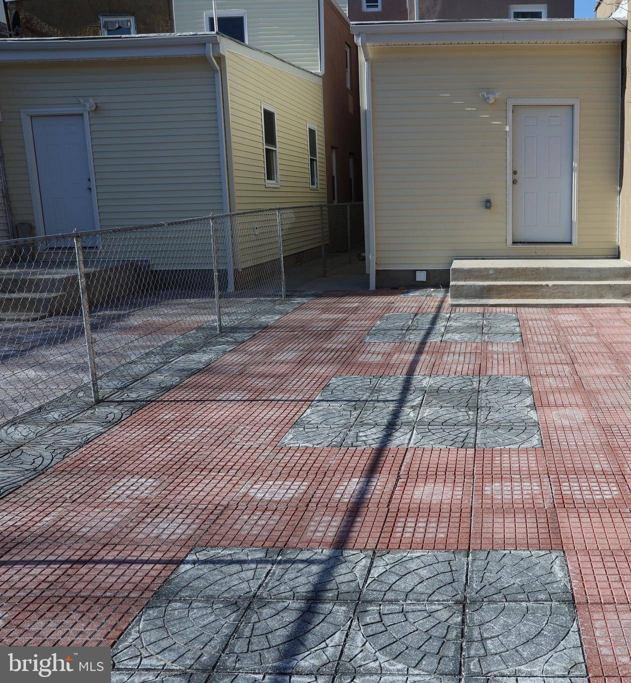 Trenton, NJ 08609,117 WALNUT AVE