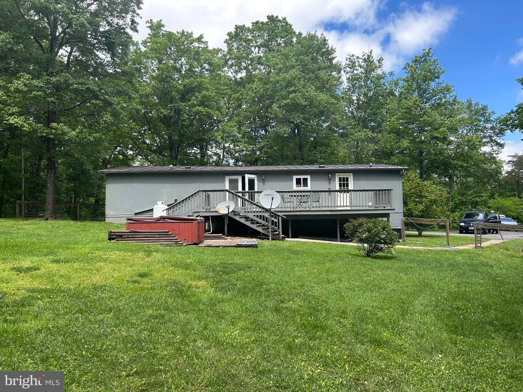 Cross Junction, VA 22625,255 SLEEPYWOODS RD