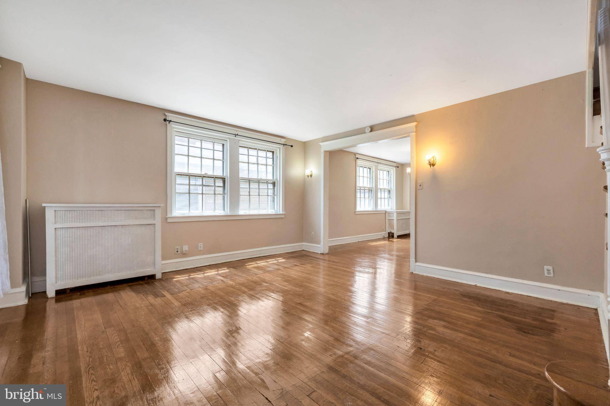 Upper Darby, PA 19082,114 KENT RD