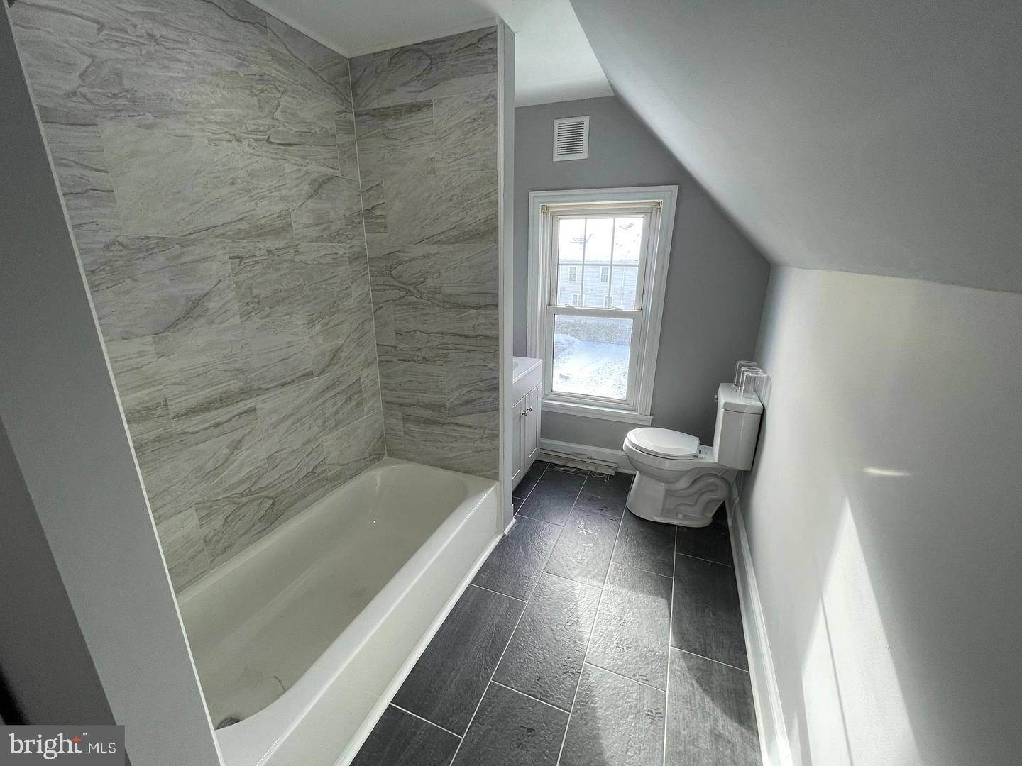 Paoli, PA 19301,34 DARBY RD #2
