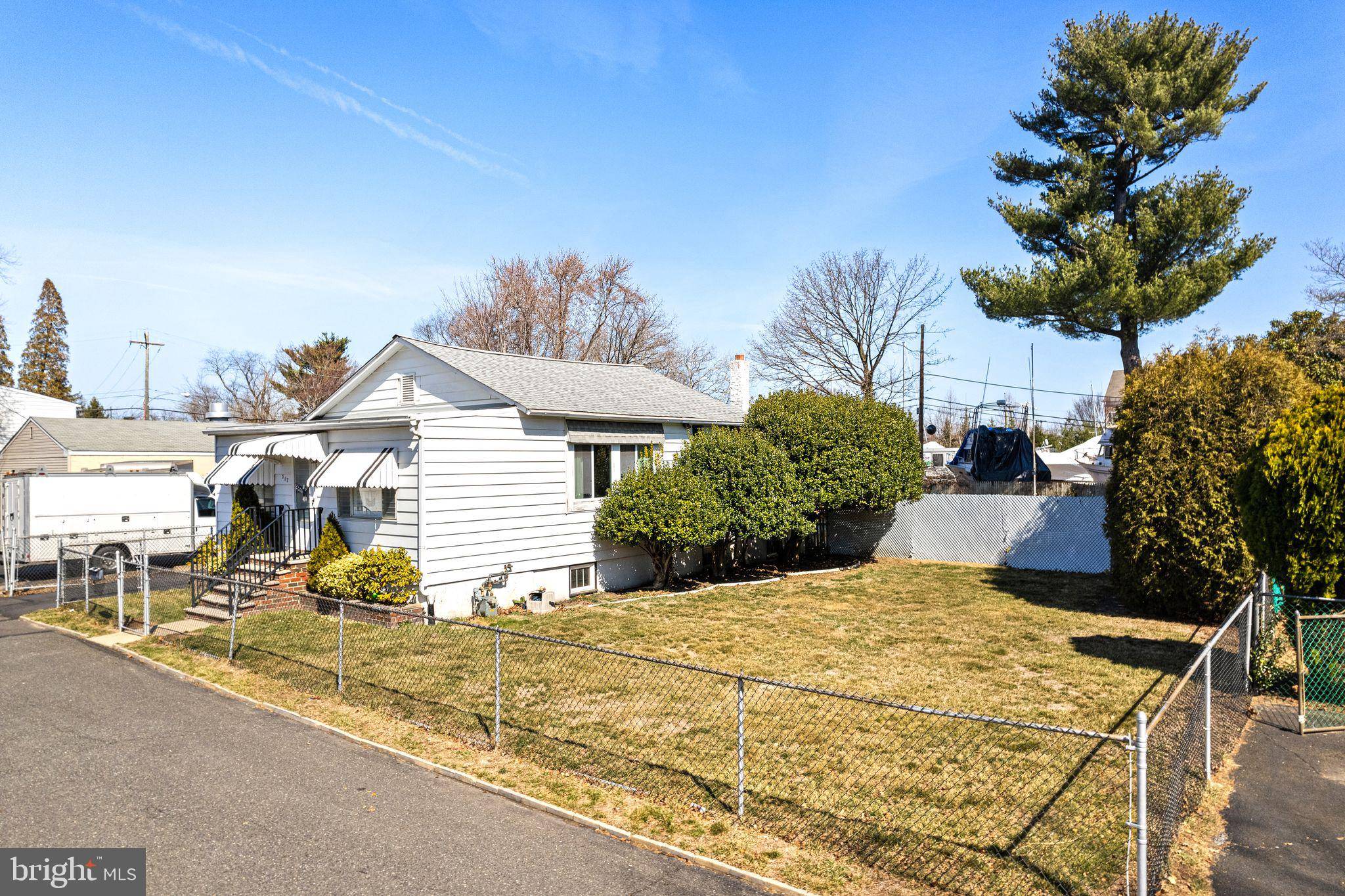 Bensalem, PA 19020,317 WALLACE AVE