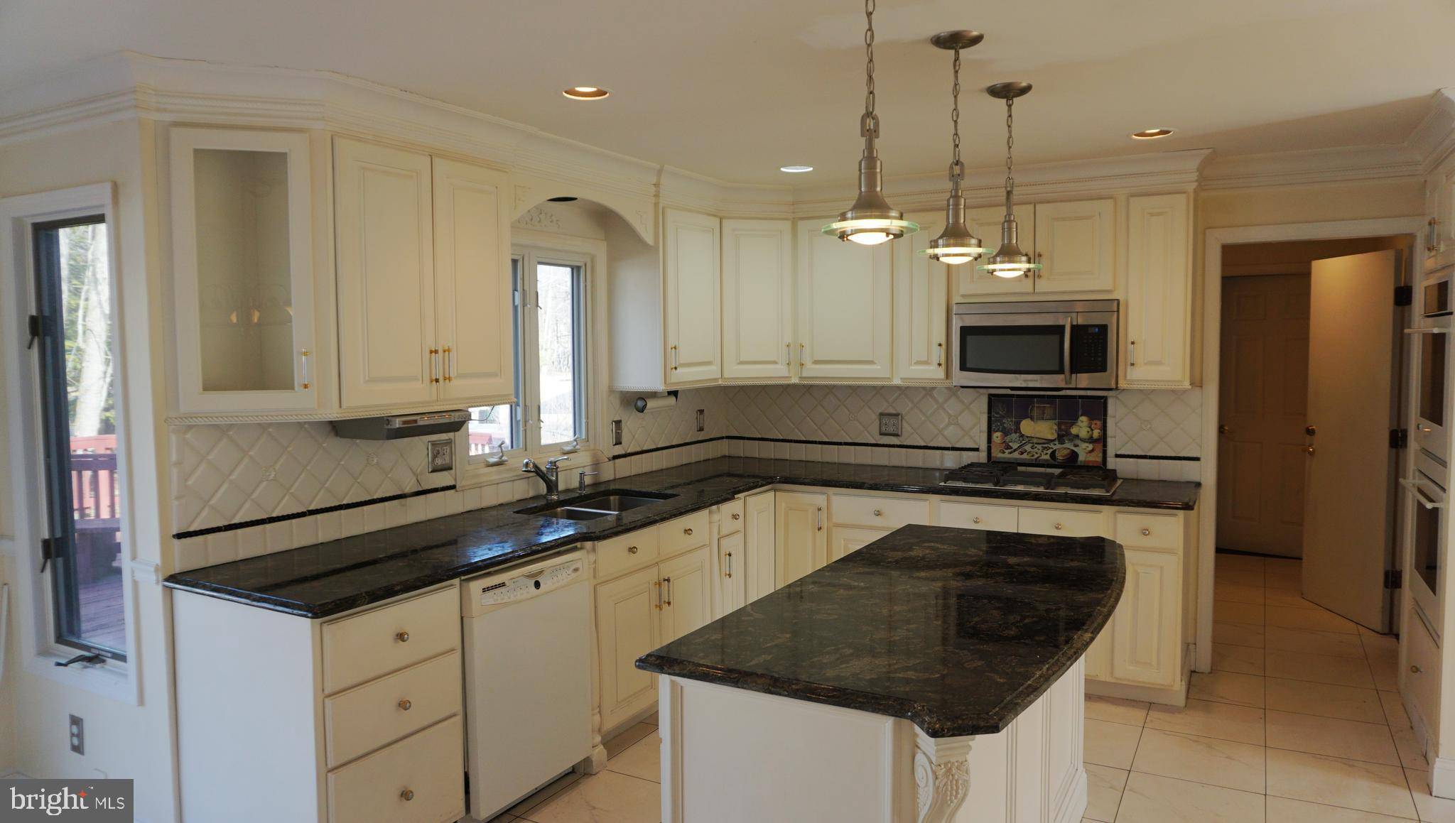 Manalapan, NJ 07726,1 RICHARD CT