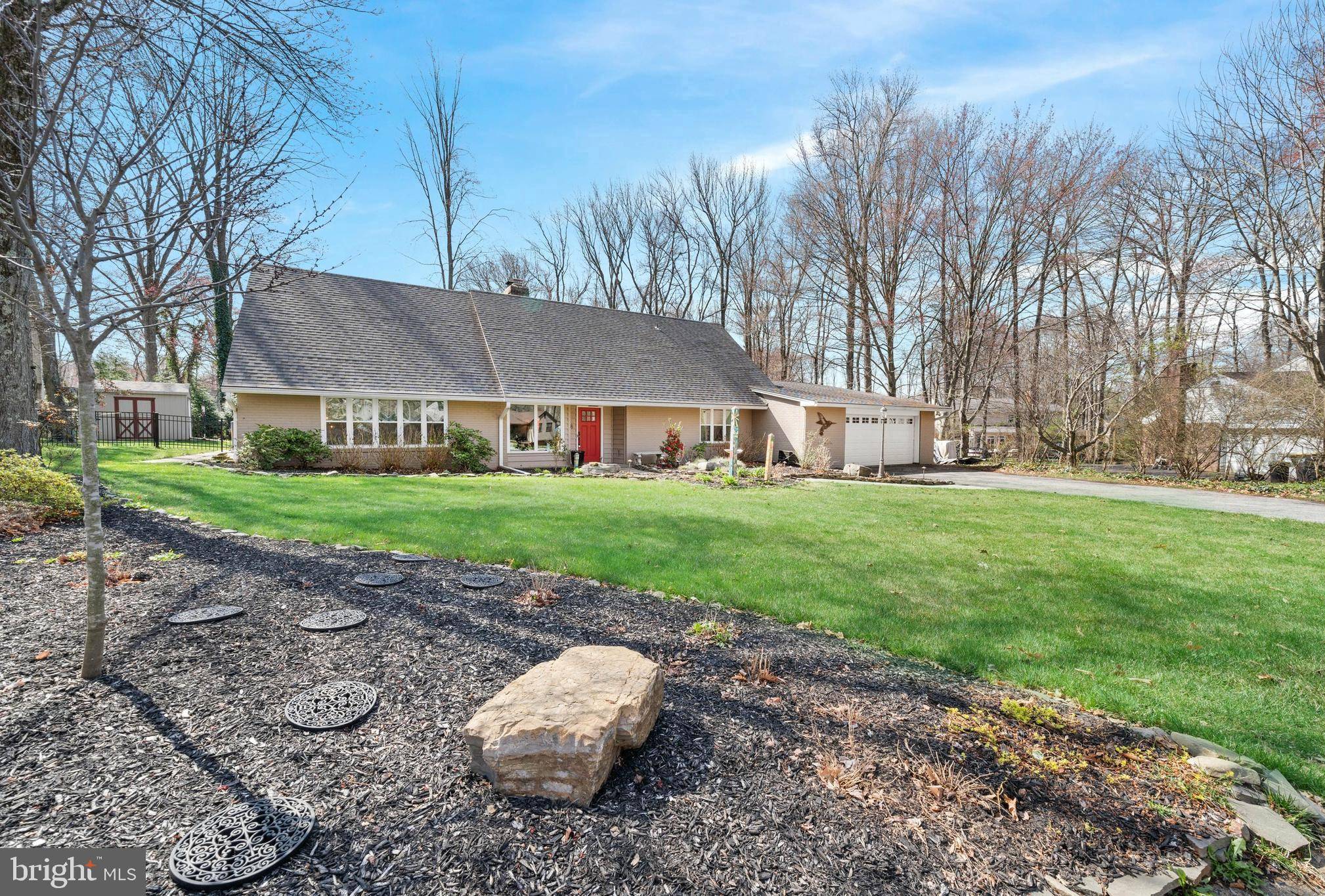 Wilmington, DE 19803,8 COACHMAN CT