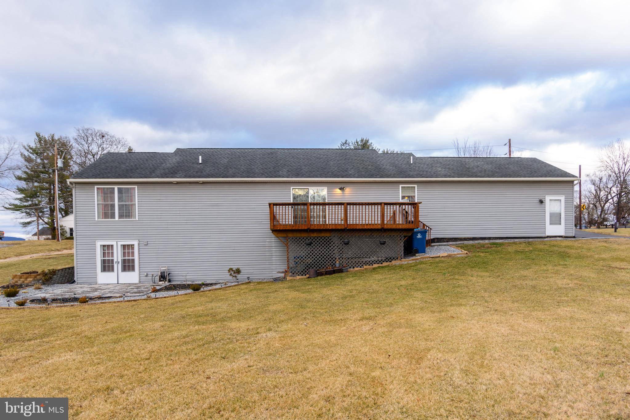 Carlisle, PA 17013,514 LONGS GAP RD
