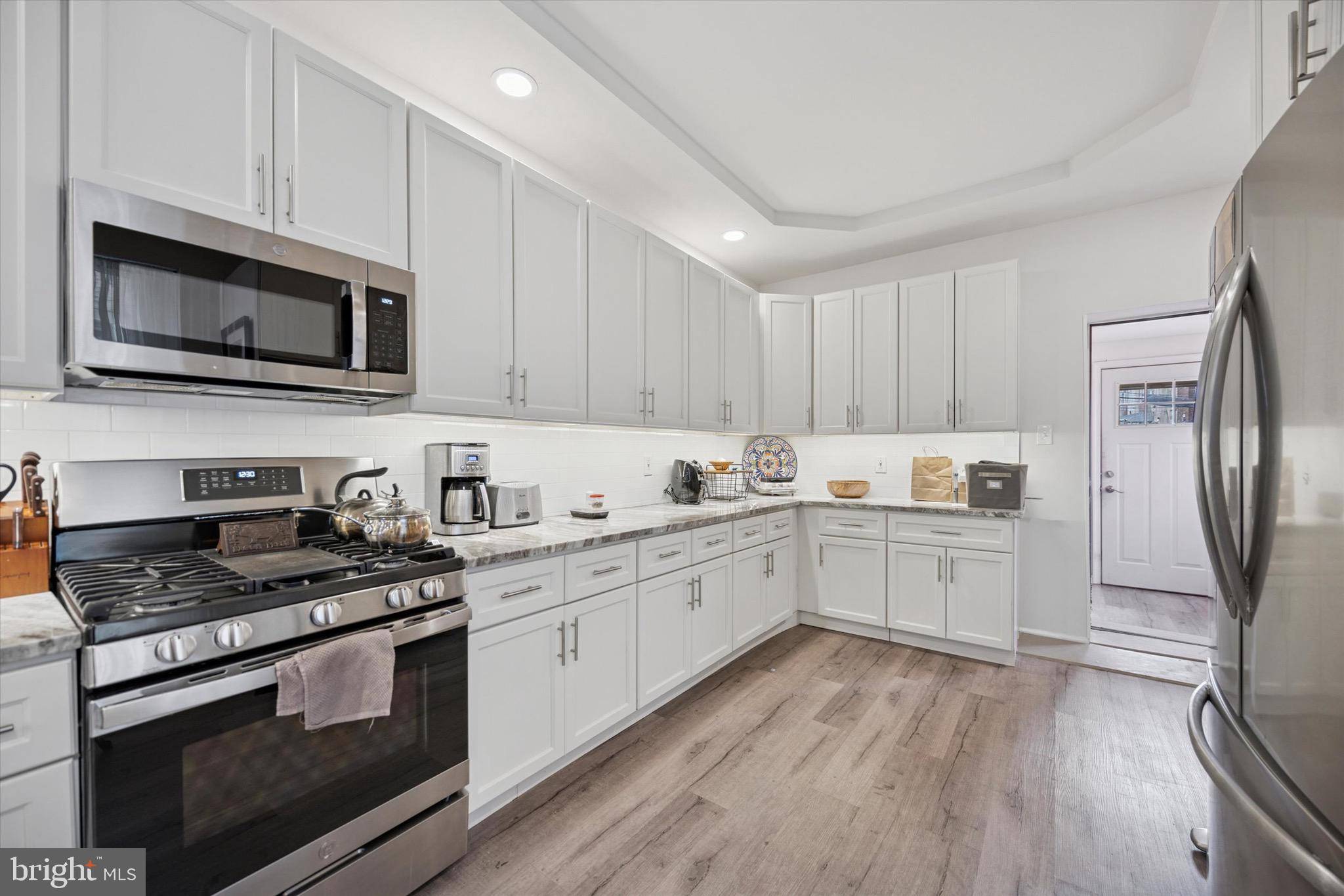 Philadelphia, PA 19143,725 S 55TH ST