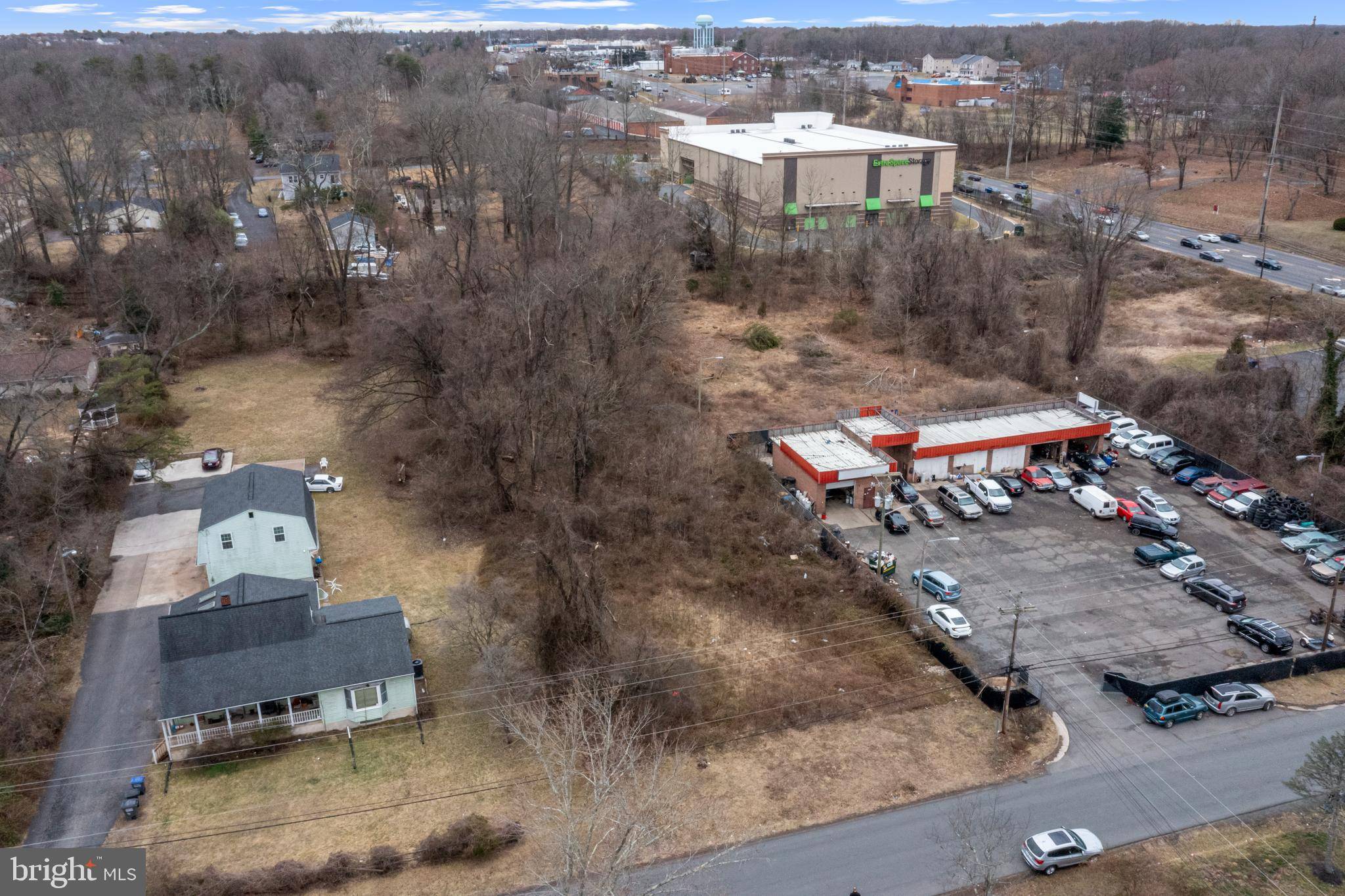 Manassas, VA 20111,8117 LELAND RD