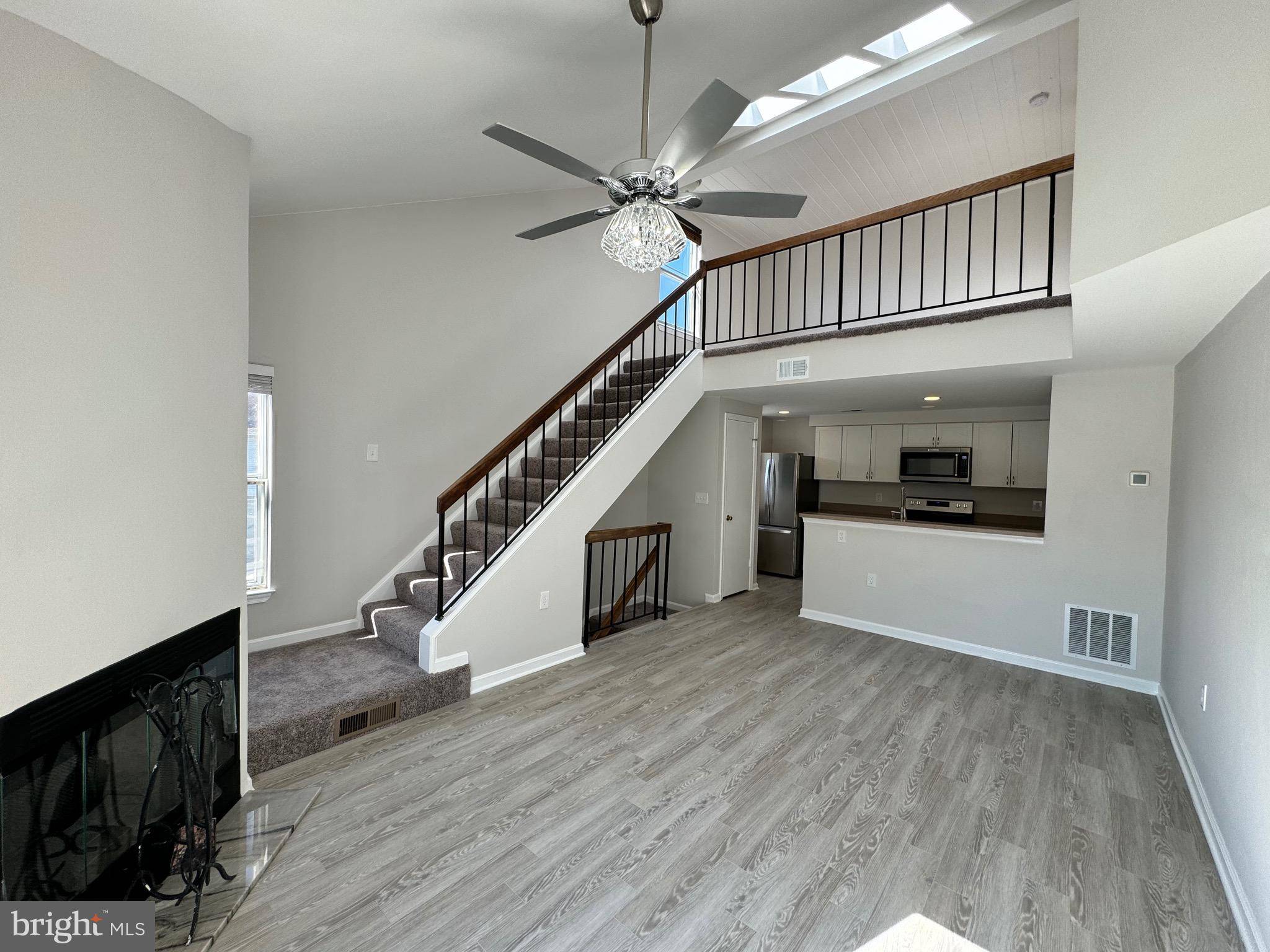 Alexandria, VA 22309,4346 PEMBROOK VILLAGE DR #53