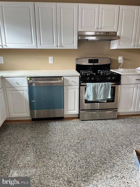 Vienna, VA 22180,8607 COTTAGE ST