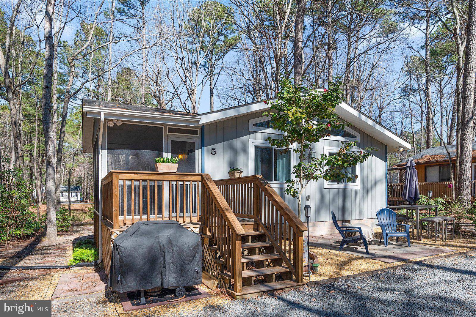 Ocean Pines, MD 21811,5 CRESTHAVEN DR