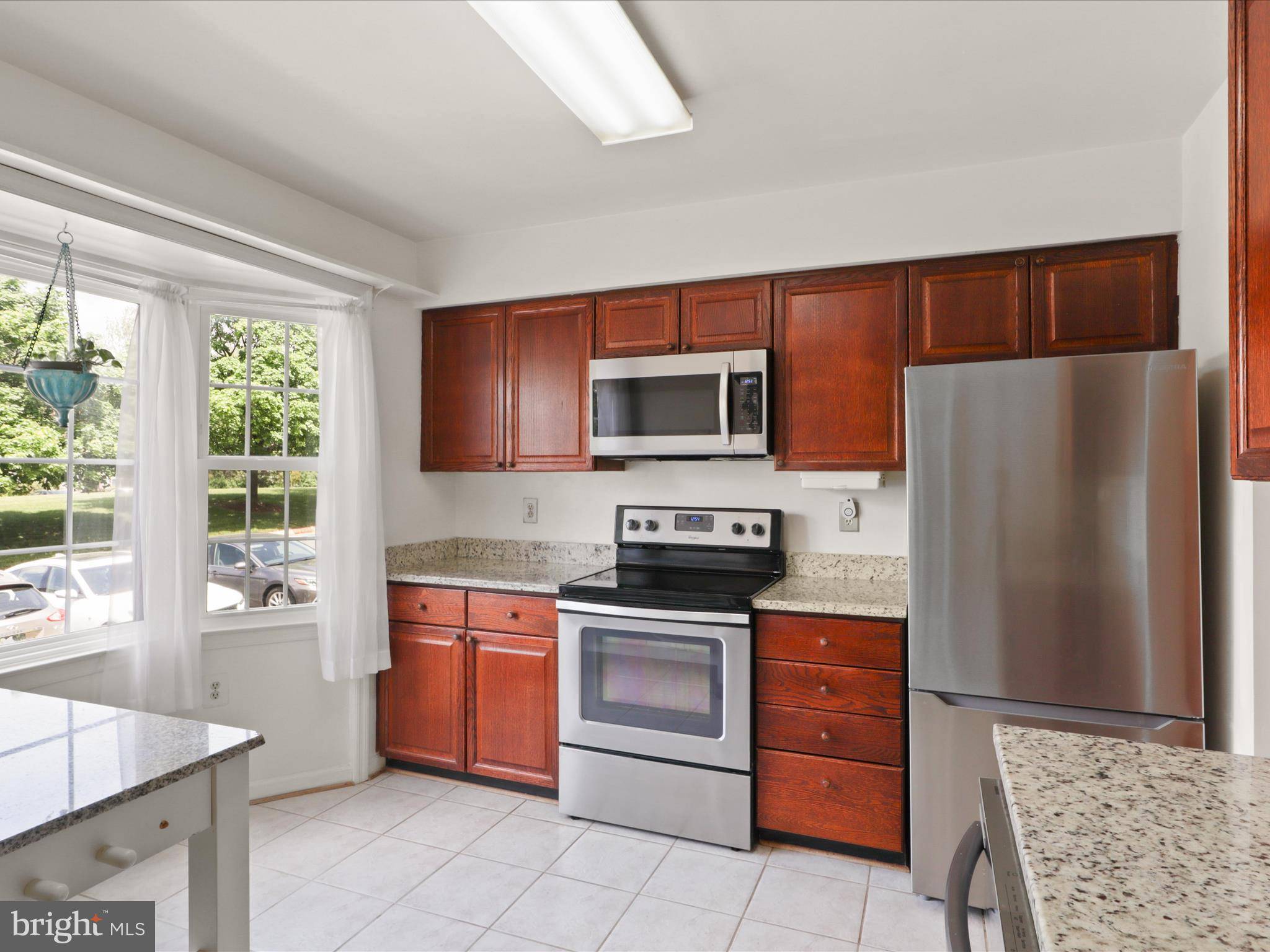 Fairfax, VA 22033,3935 KERNSTOWN CT