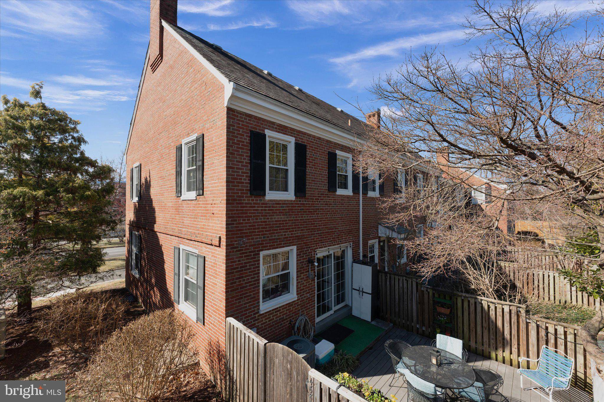 Arlington, VA 22206,4689 34TH ST S