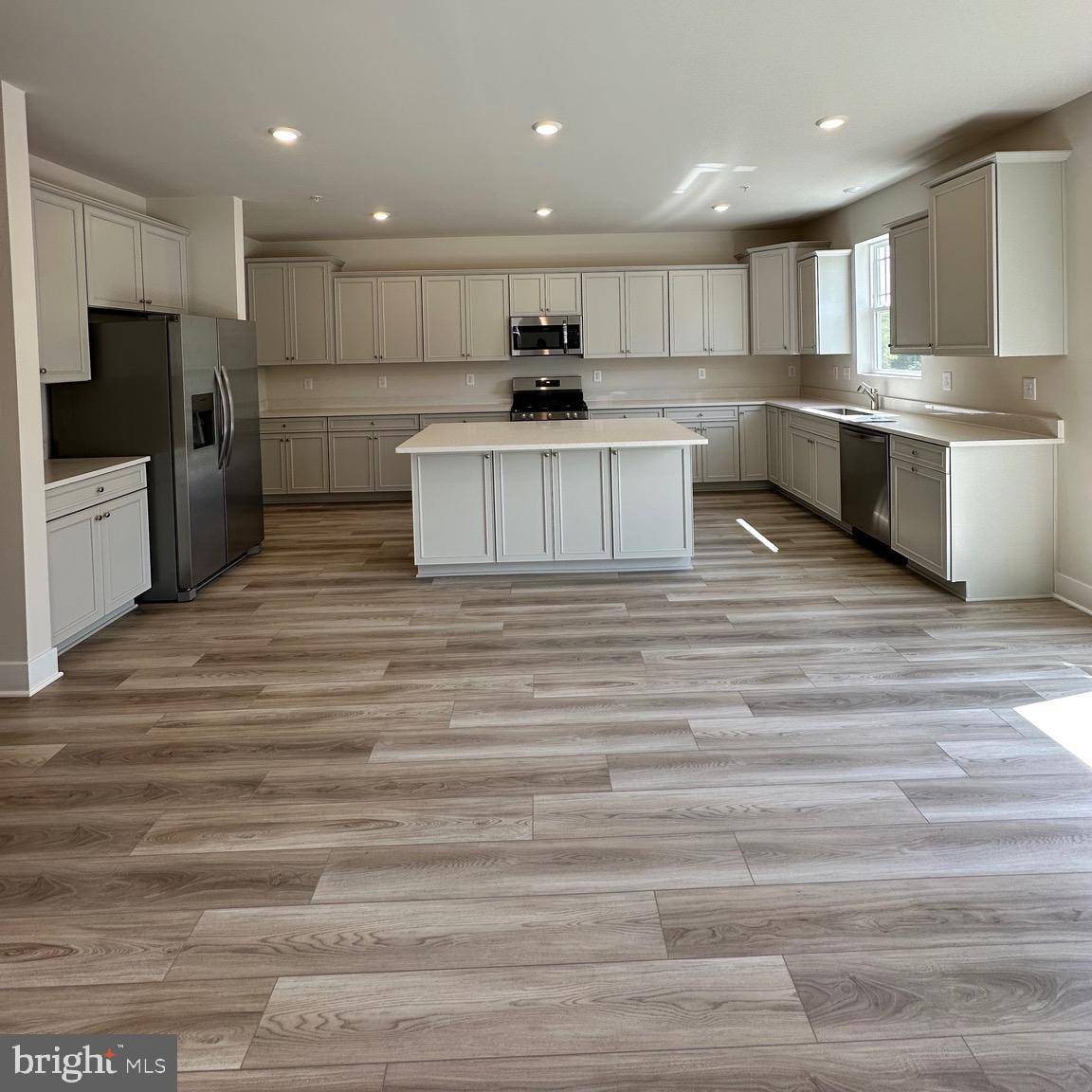 White Plains, MD 20695,10758 BOREALIS LN