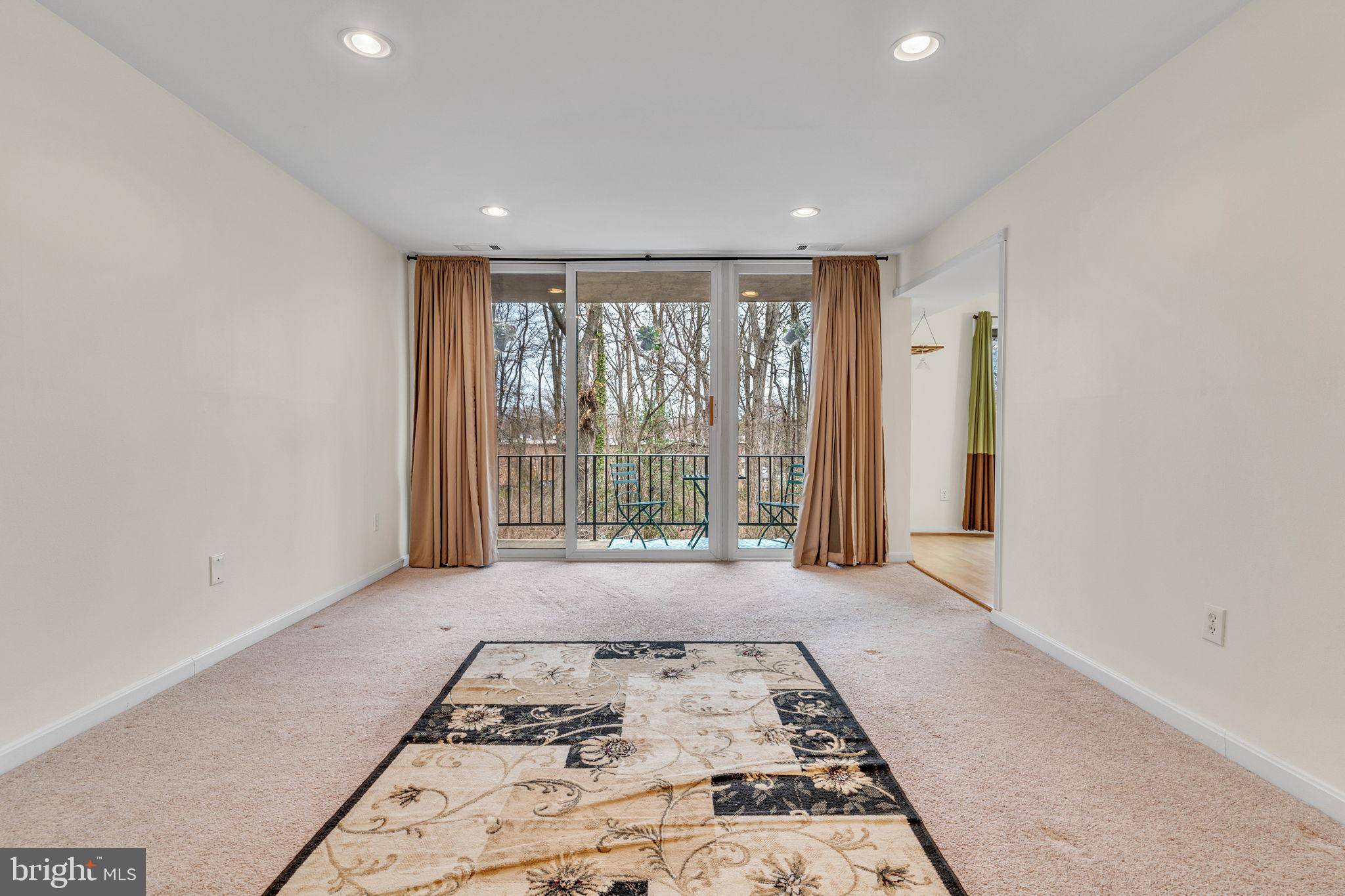 Greenbelt, MD 20770,8453 GREENBELT RD #102