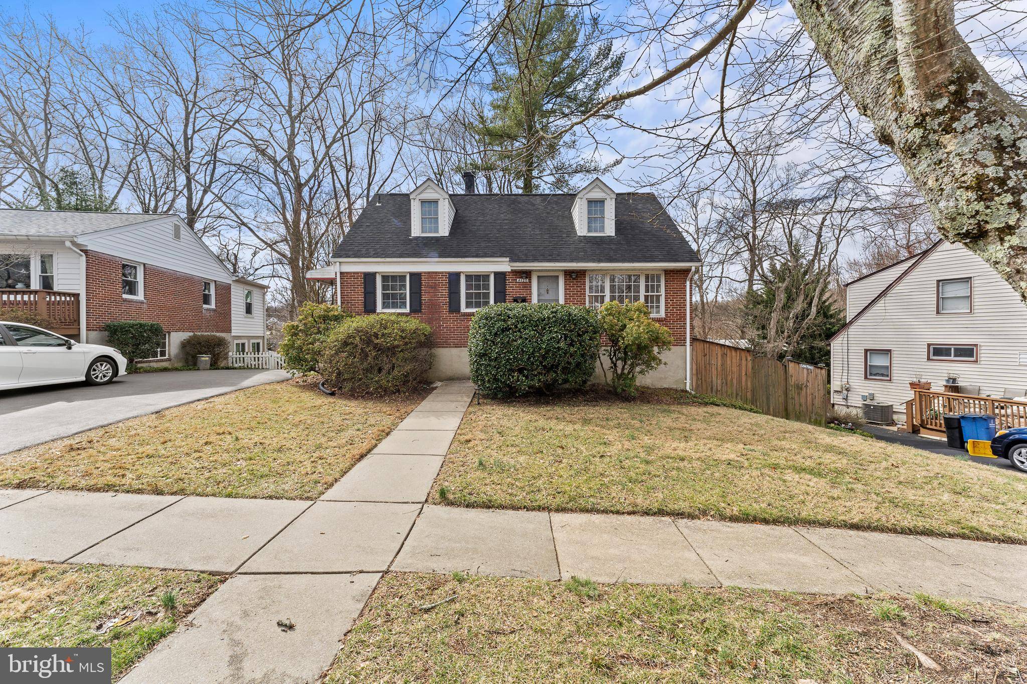 Kensington, MD 20895,4120 MITSCHER CT