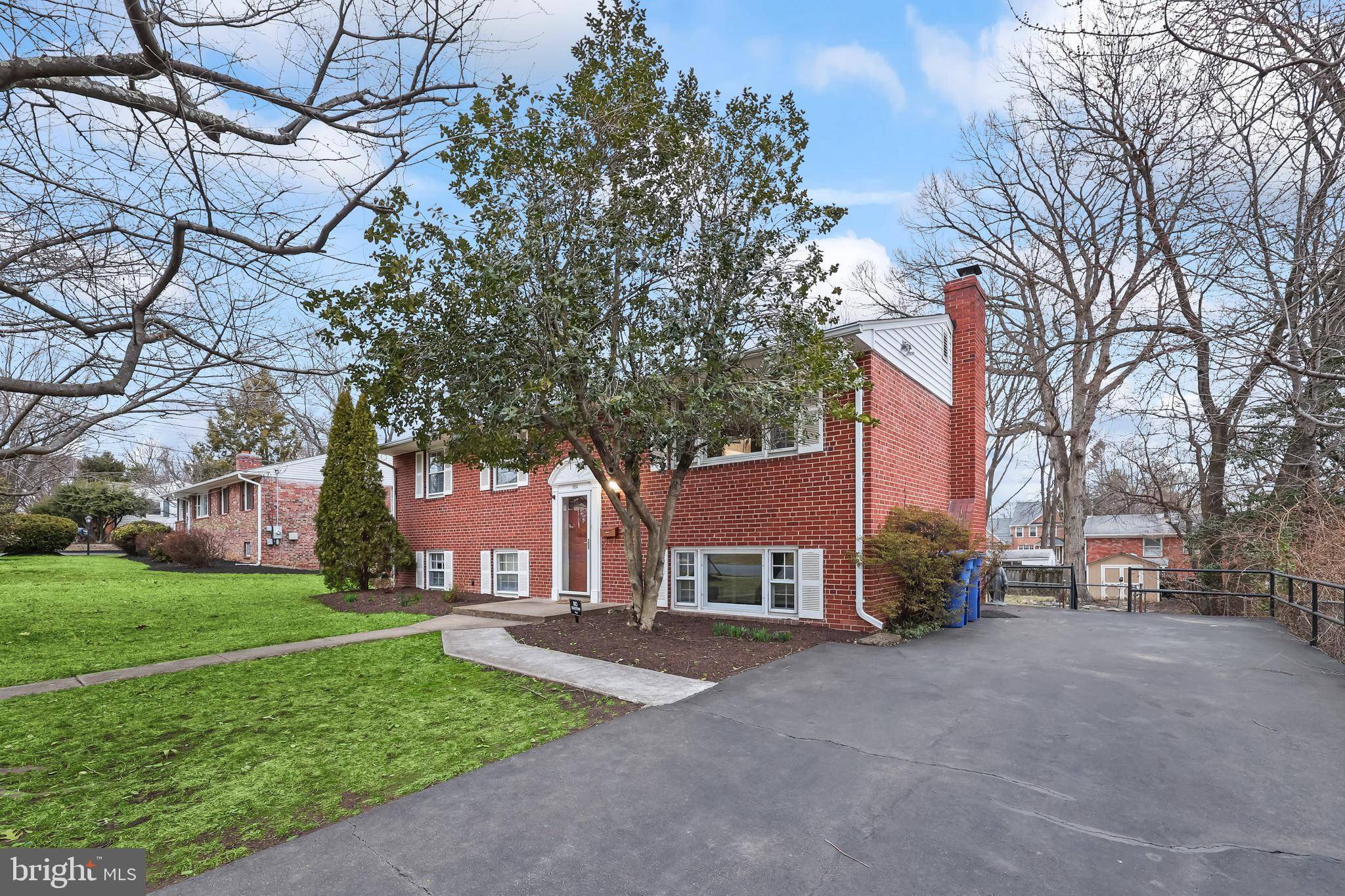 Herndon, VA 20170,804 GRANT ST