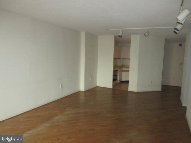 Philadelphia, PA 19106,241 S 6TH ST #1703D