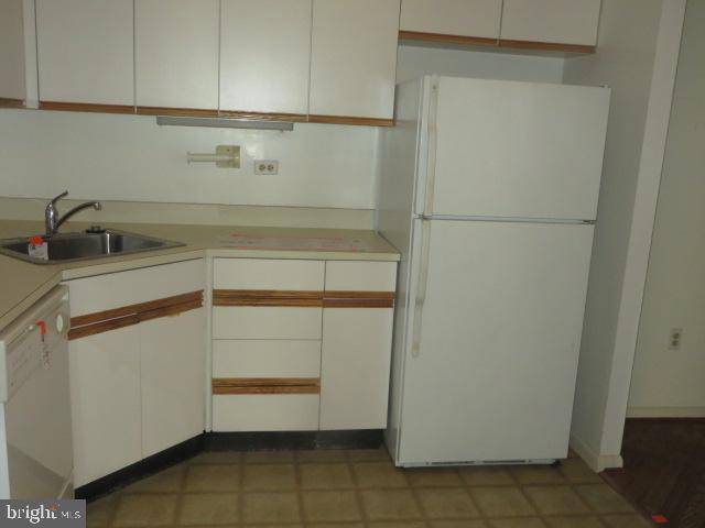 Philadelphia, PA 19106,241 S 6TH ST #1703D