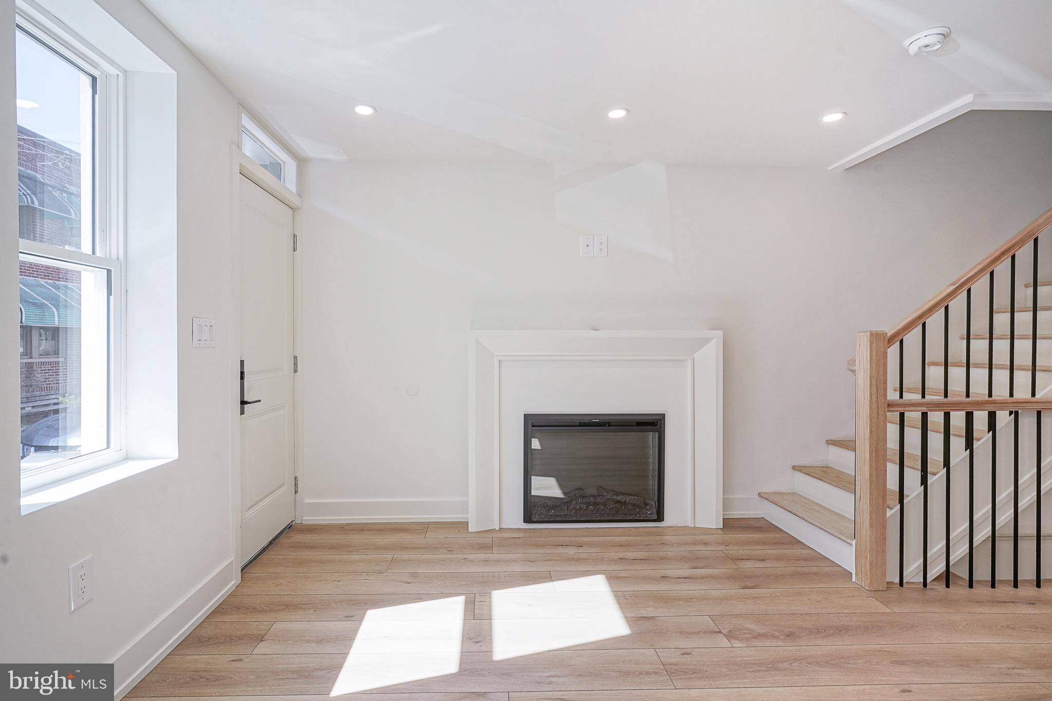 Philadelphia, PA 19148,923 MCCLELLAN ST