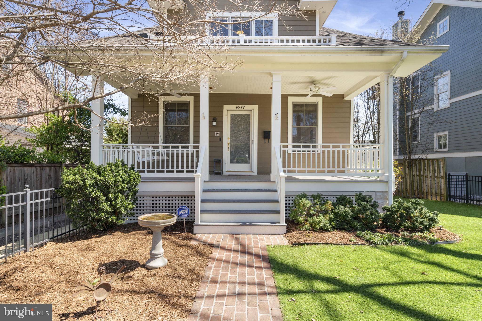 Arlington, VA 22201,607 N HUDSON ST