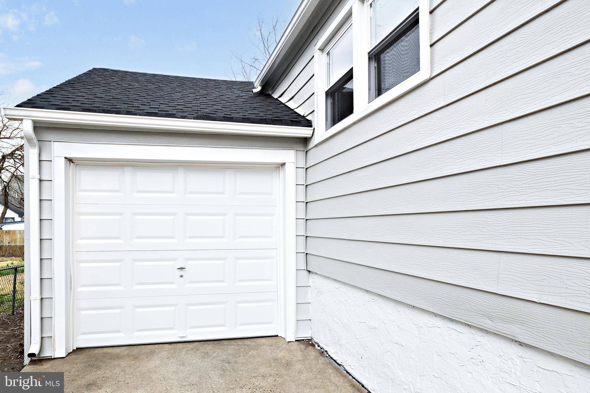Mount Ephraim, NJ 08059,23 5TH AVE