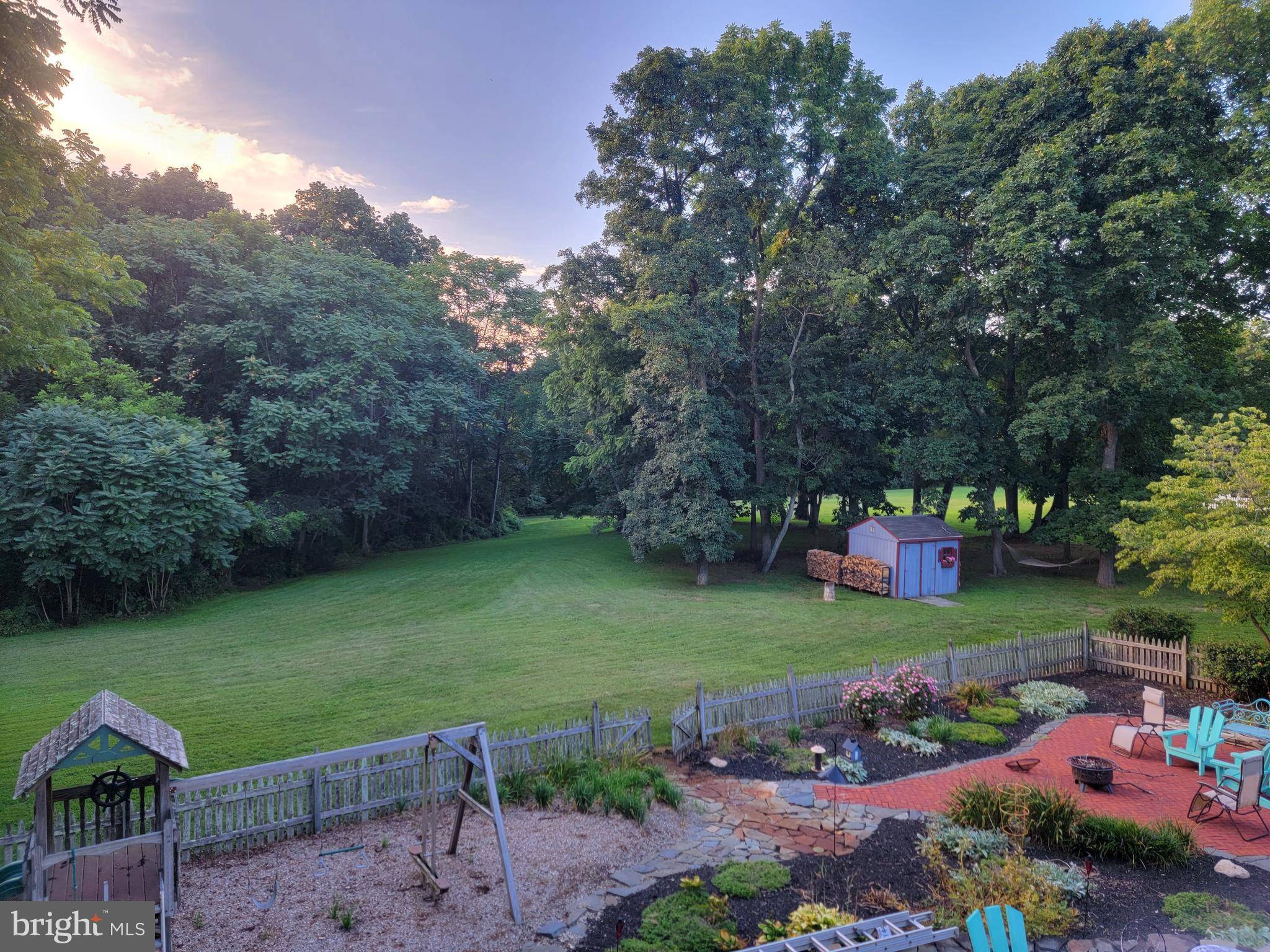 Pilesgrove, NJ 08098,37 BUTTONWOOD DR