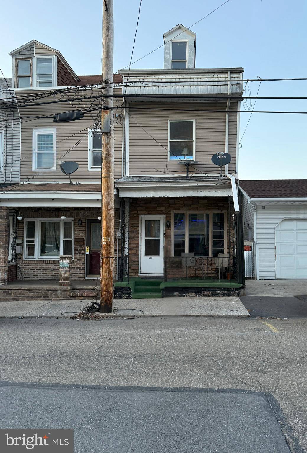 Mahanoy City, PA 17948,221 E MAHANOY ST