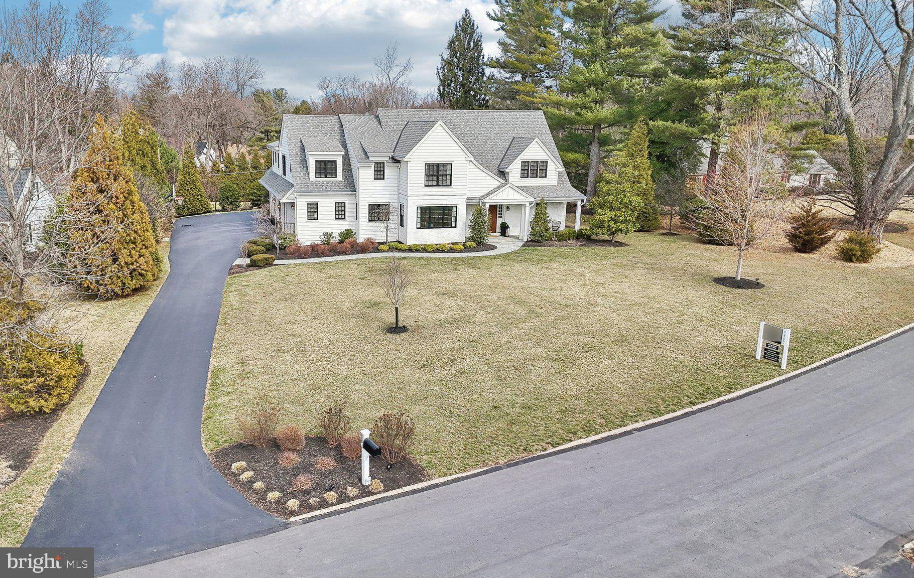 Devon, PA 19333,111 STEEPLECHASE RD