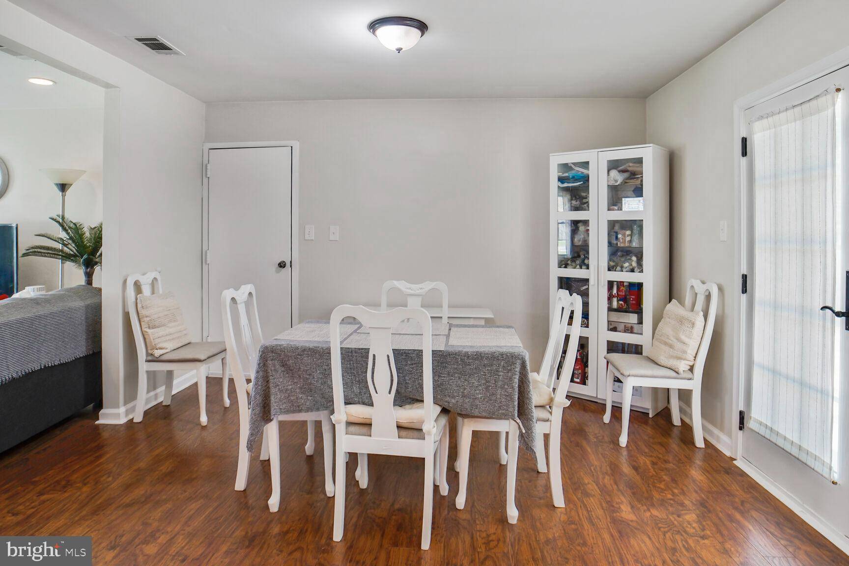 Upper Marlboro, MD 20774,10400 RAMBLING HILL CT