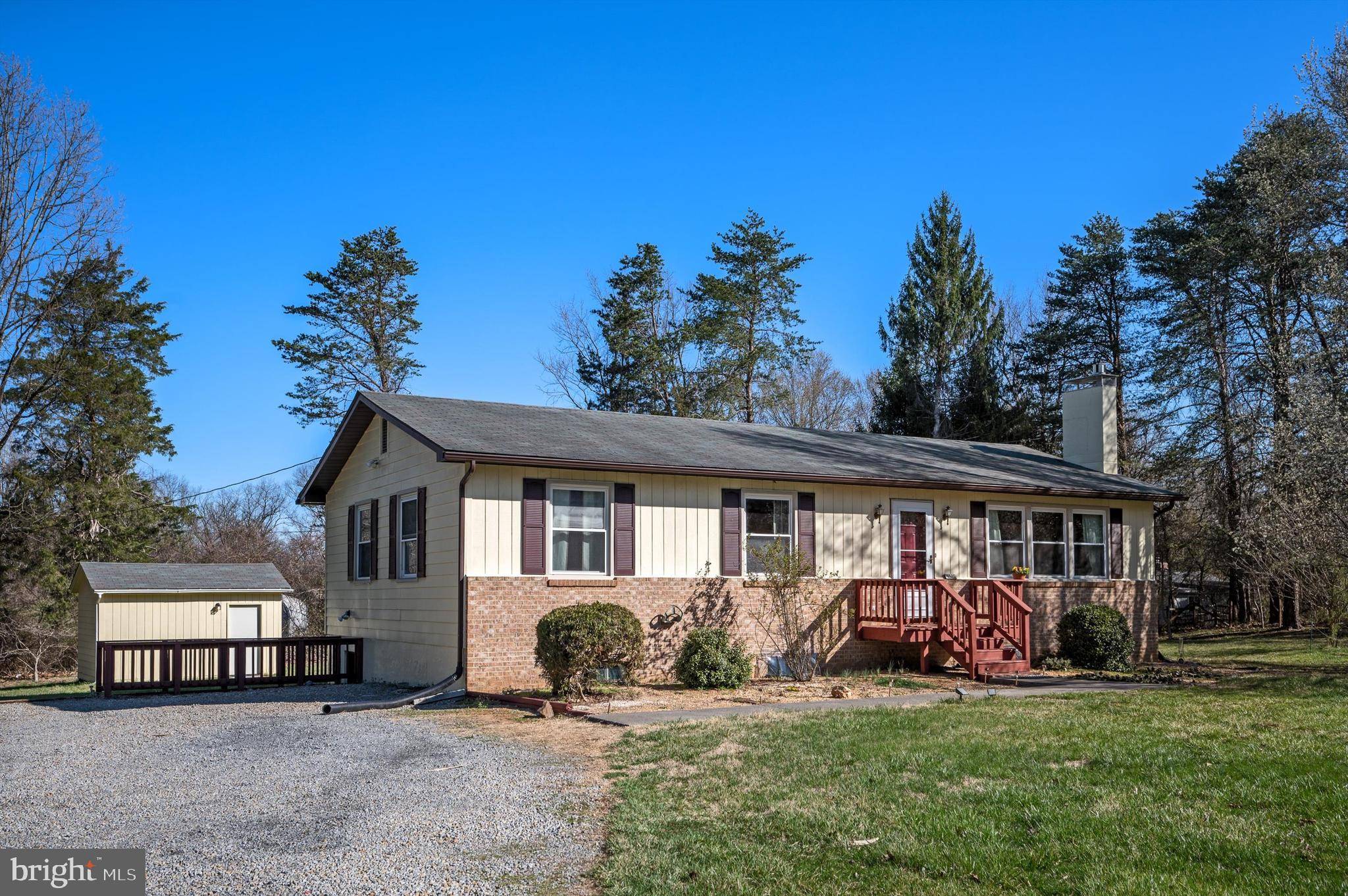 Boyce, VA 22620,6521 HOWELLSVILLE RD