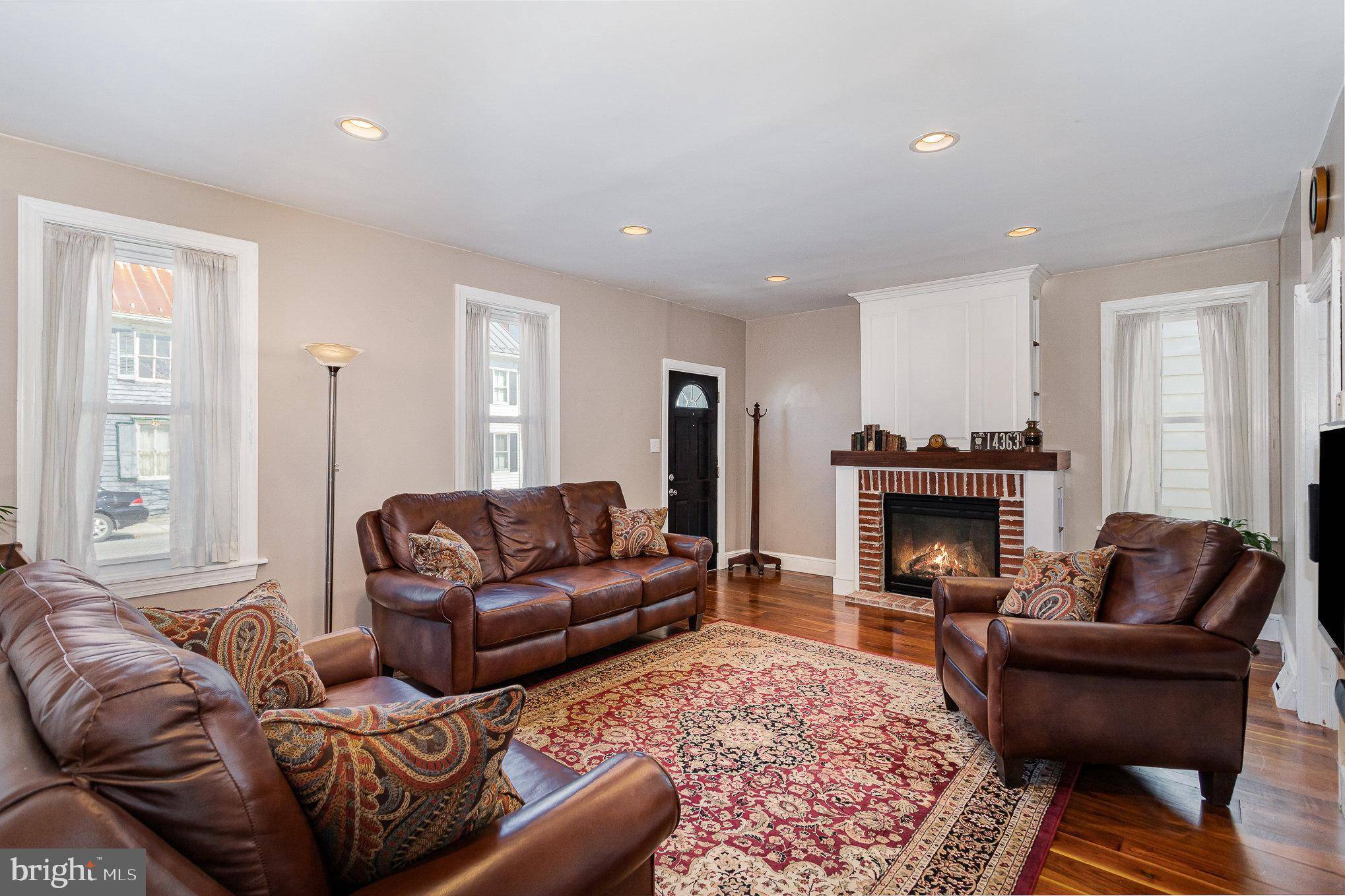 Mechanicsburg, PA 17055,41 W SIMPSON ST