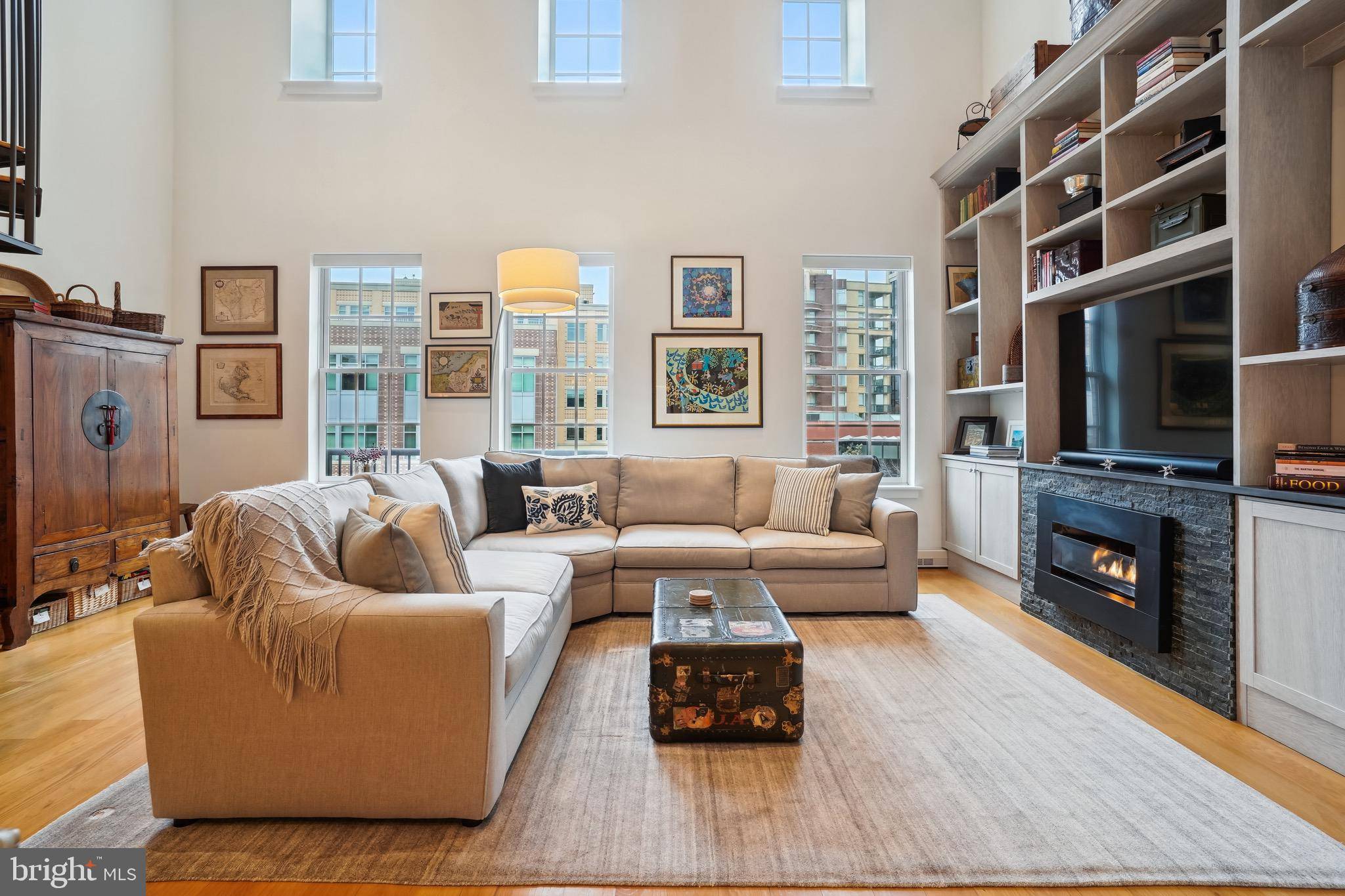 Arlington, VA 22209,1700 CLARENDON BLVD #128