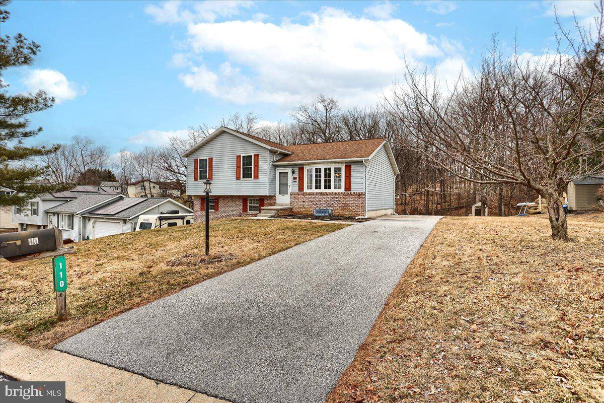 Hanover, PA 17331,110 GARDENIA DR