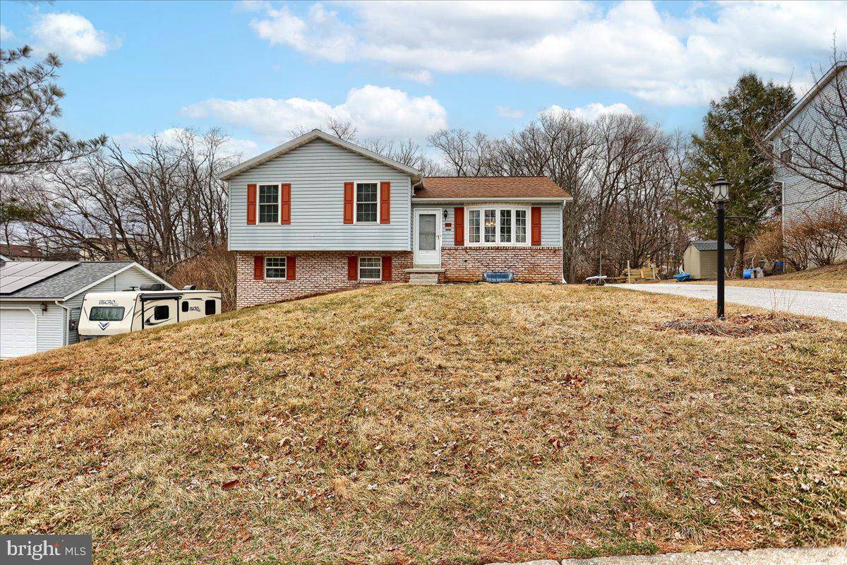 Hanover, PA 17331,110 GARDENIA DR