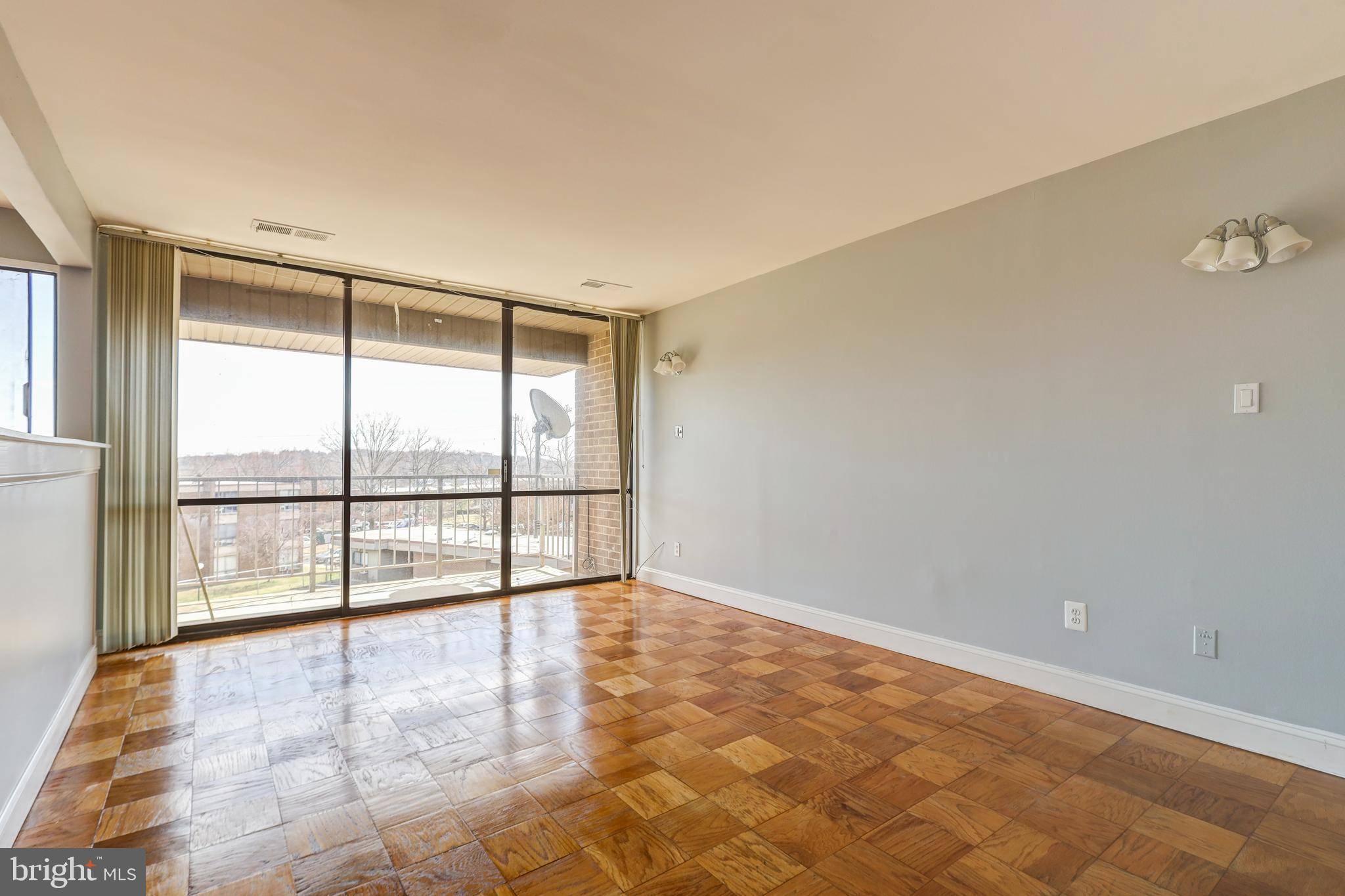 Hyattsville, MD 20783,7957 RIGGS RD #7957-12