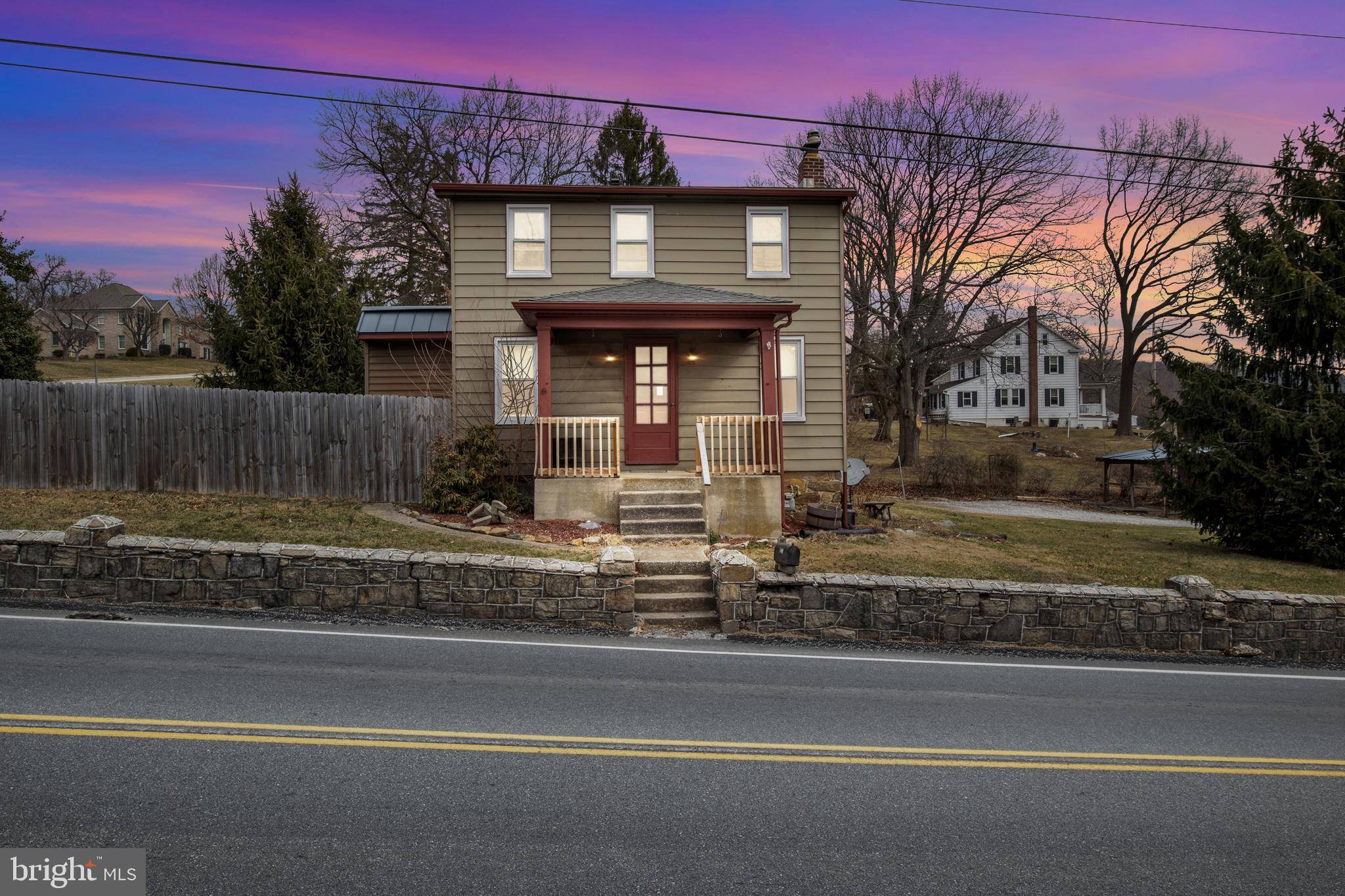 York, PA 17406,2027 MOUNT ZION RD