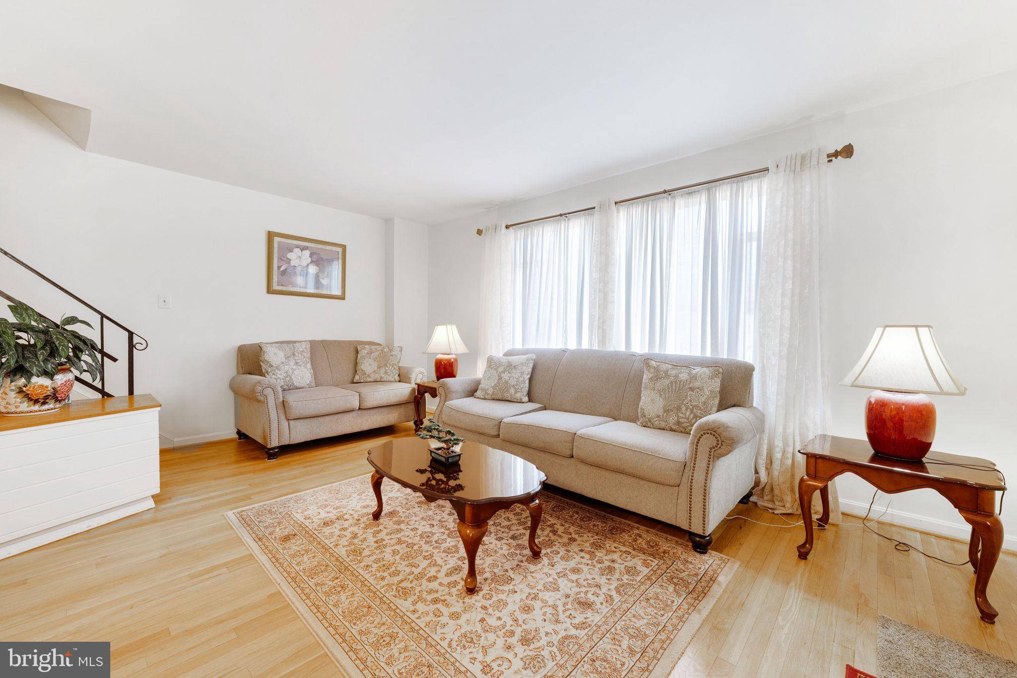 Arlington, VA 22204,810 S DINWIDDIE ST
