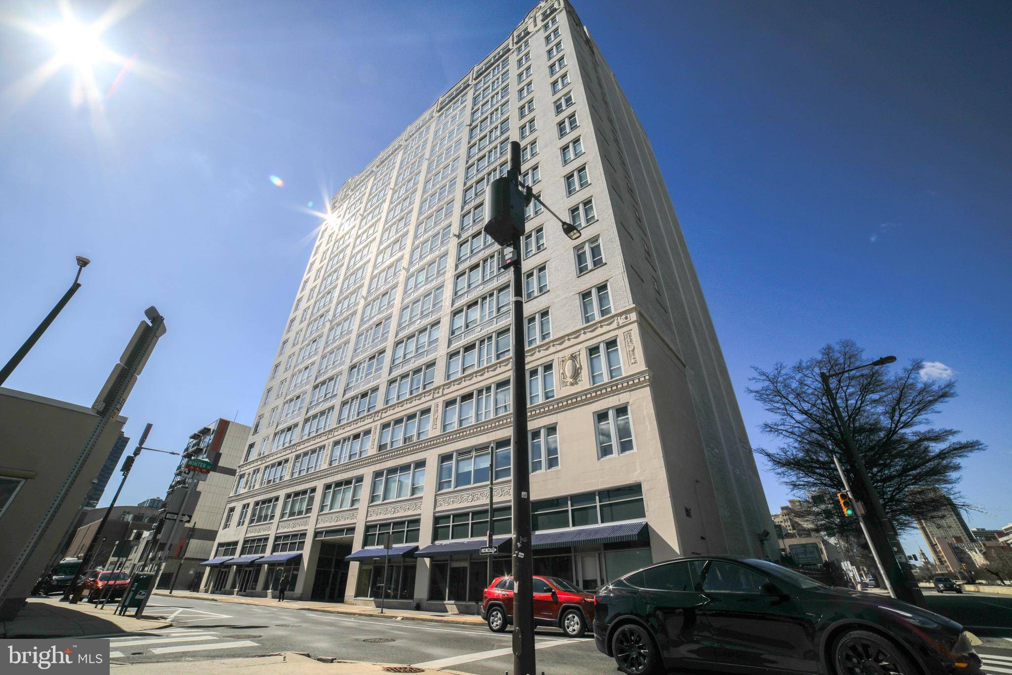 Philadelphia, PA 19107,1100 VINE ST #403
