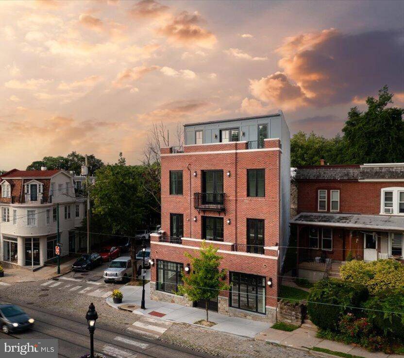 Philadelphia, PA 19118,8100 GERMANTOWN AVE #A