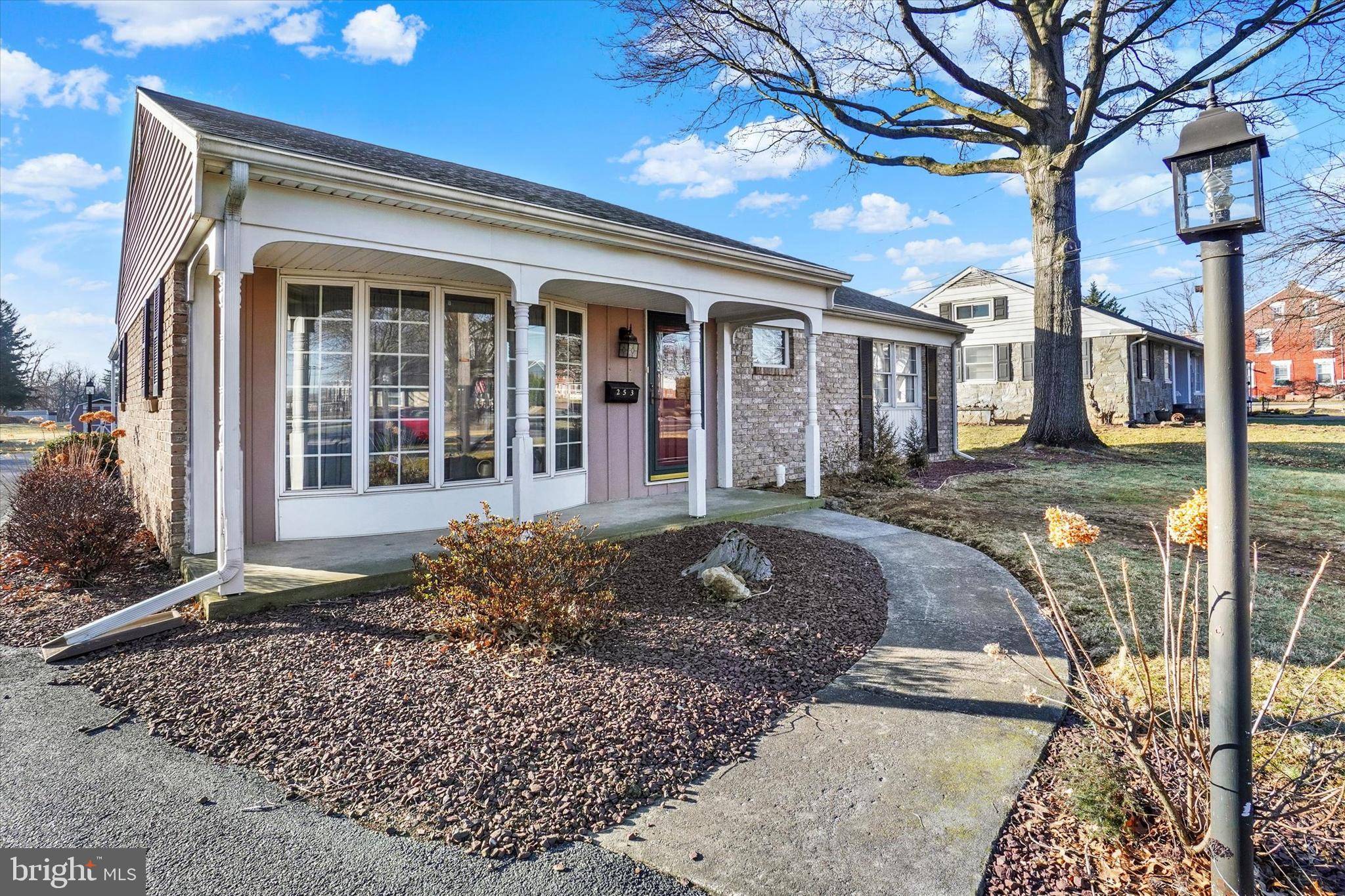 Manheim, PA 17545,253 E HIGH ST