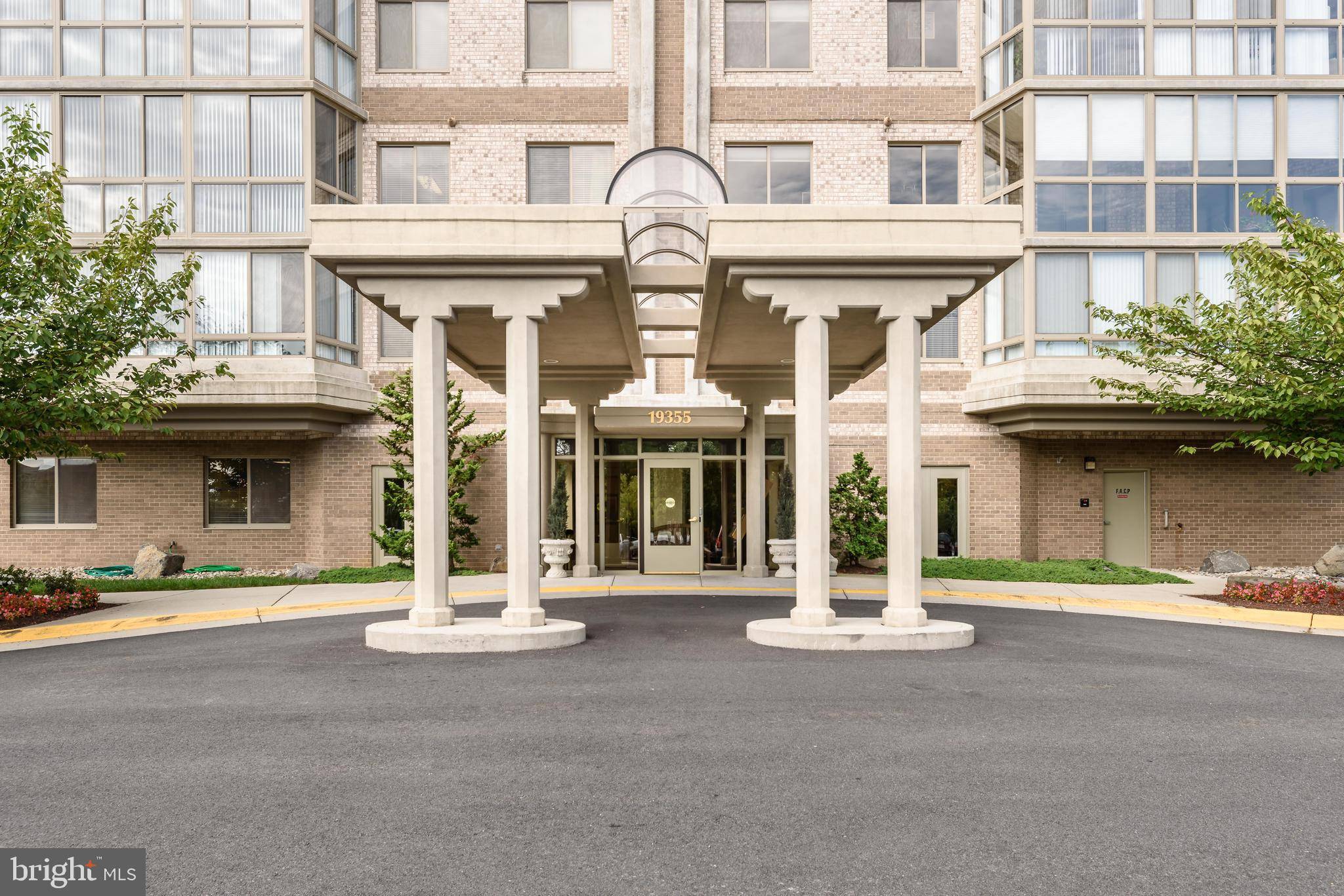 Leesburg, VA 20176,19355 CYPRESS RIDGE TER #821