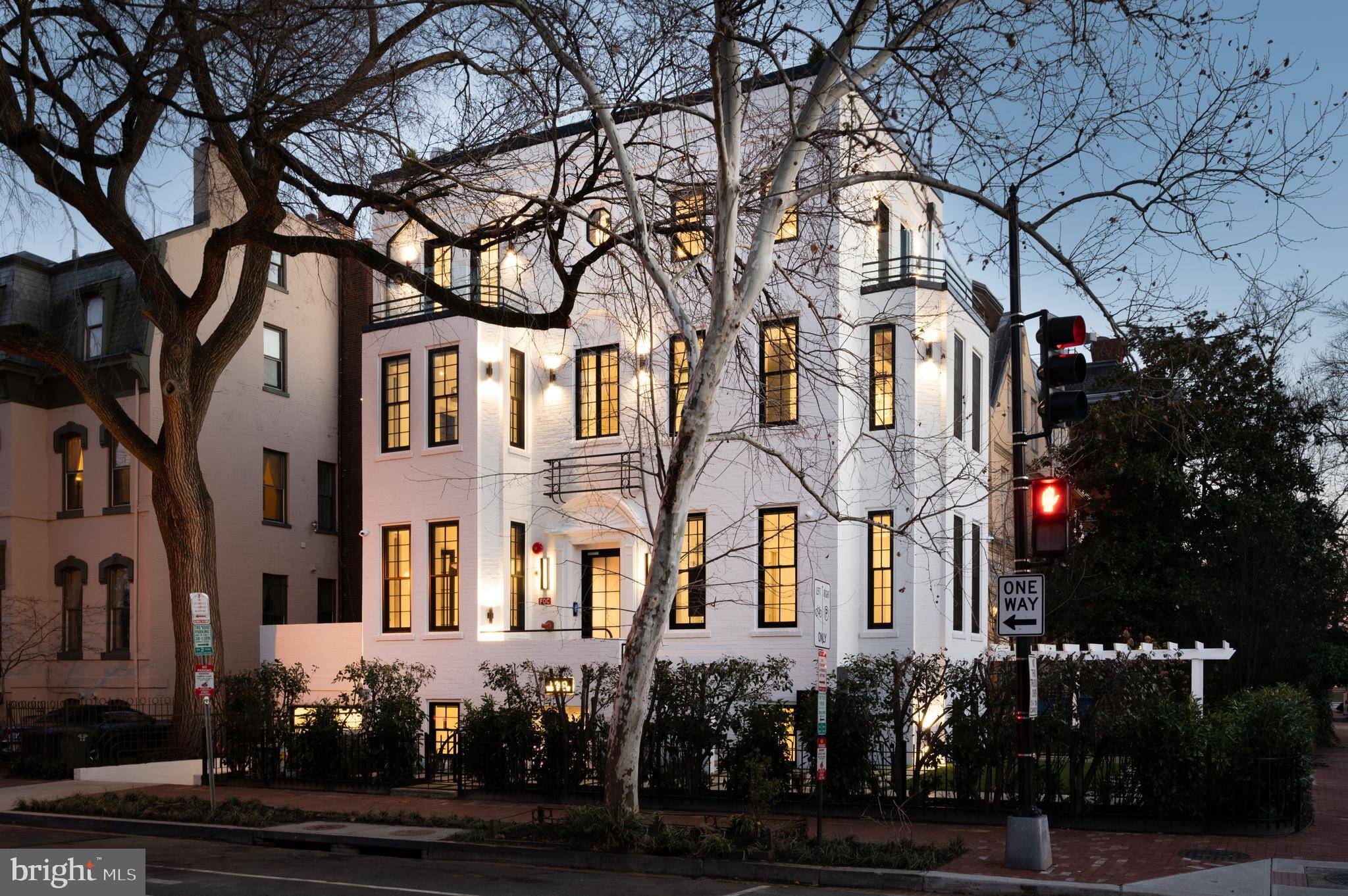 Washington, DC 20009,1204 Q ST NW #2