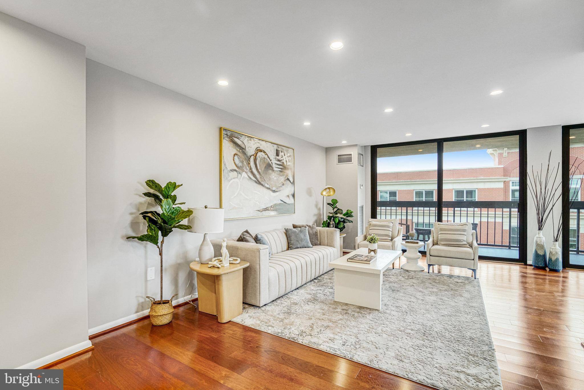 Alexandria, VA 22314,400 MADISON ST #704