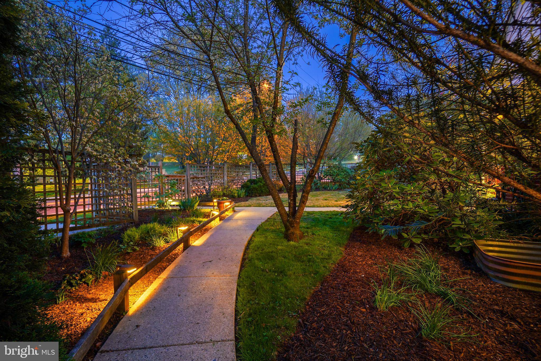 Chevy Chase, MD 20815,8600 GRUBB RD