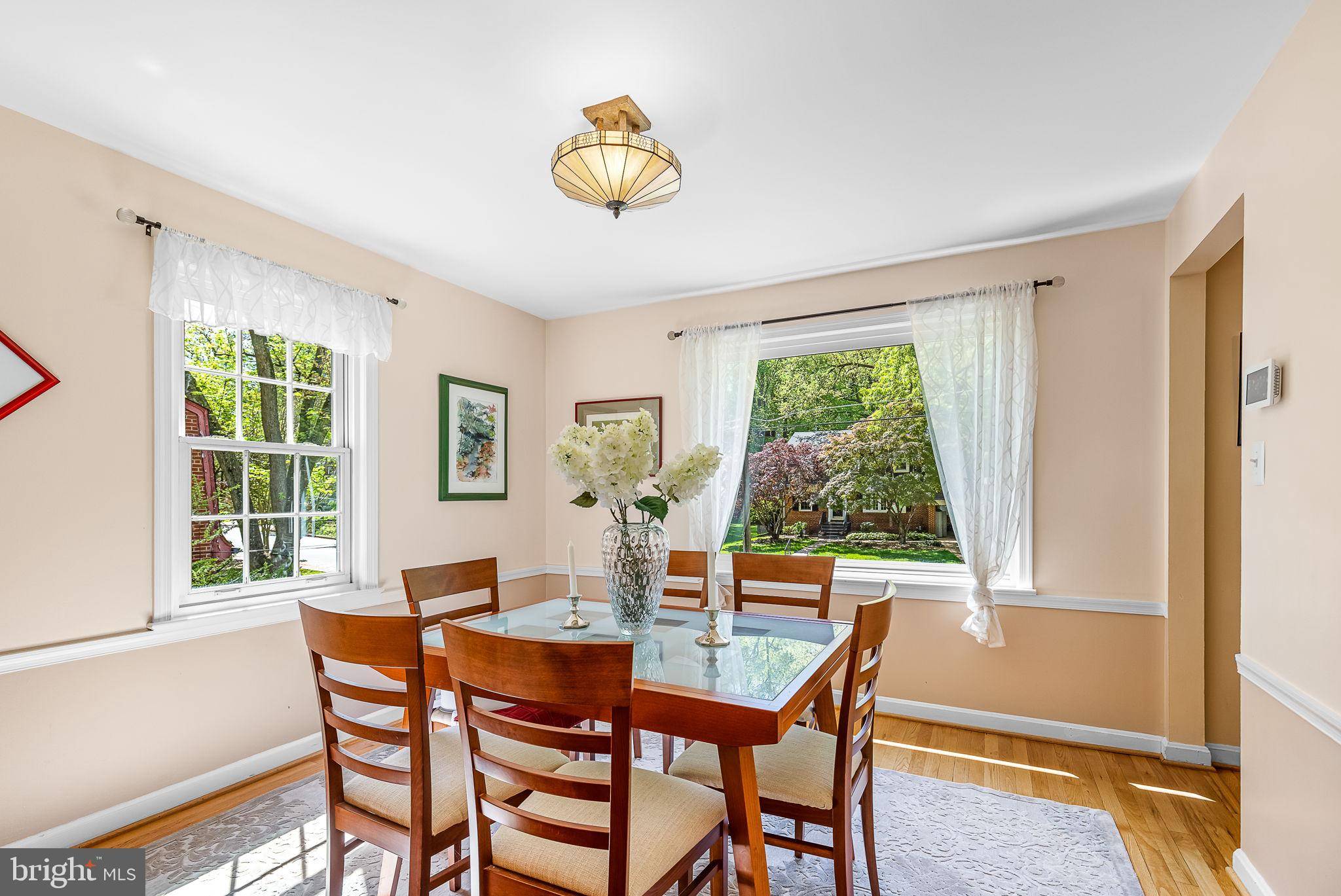 Falls Church, VA 22041,6530 OAKWOOD DR