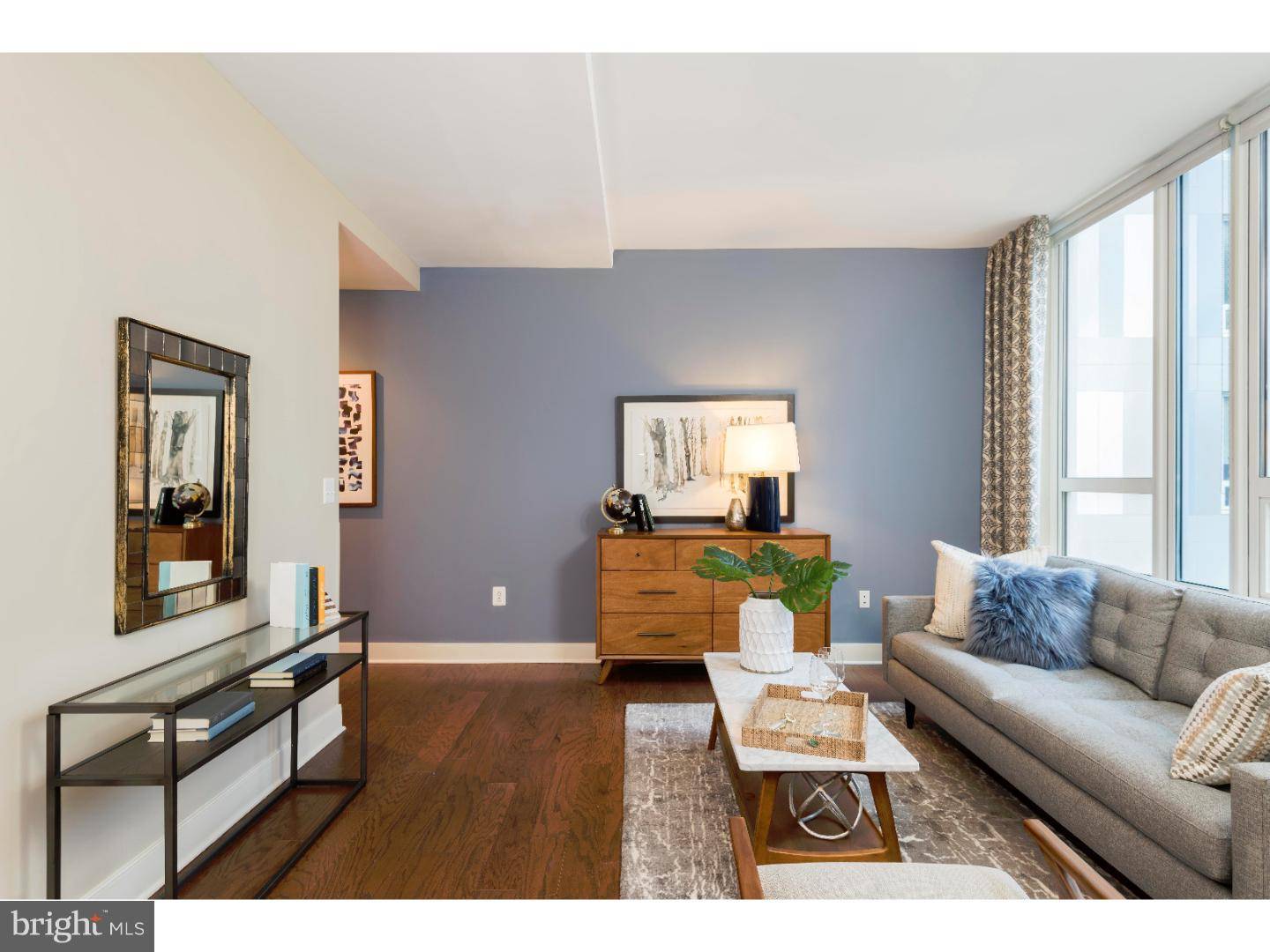 Philadelphia, PA 19103,1900-20 ARCH ST #221